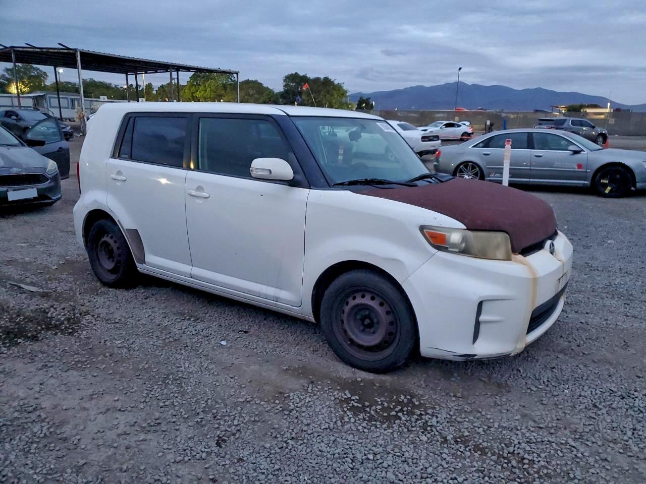 2011 Toyota Scion Xb White vin: JTLZE4FEXB1120635