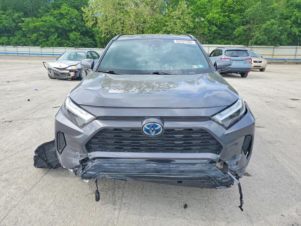 2024 Toyota Rav4 Se Gray vin: JTM16RFV3RJ043975