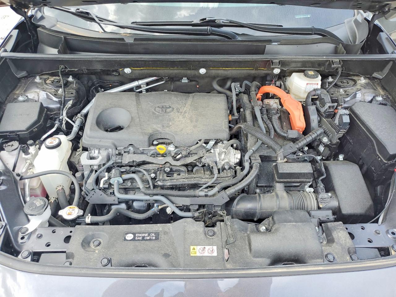 2024 Toyota Rav4 Se Gray vin: JTM16RFV3RJ043975