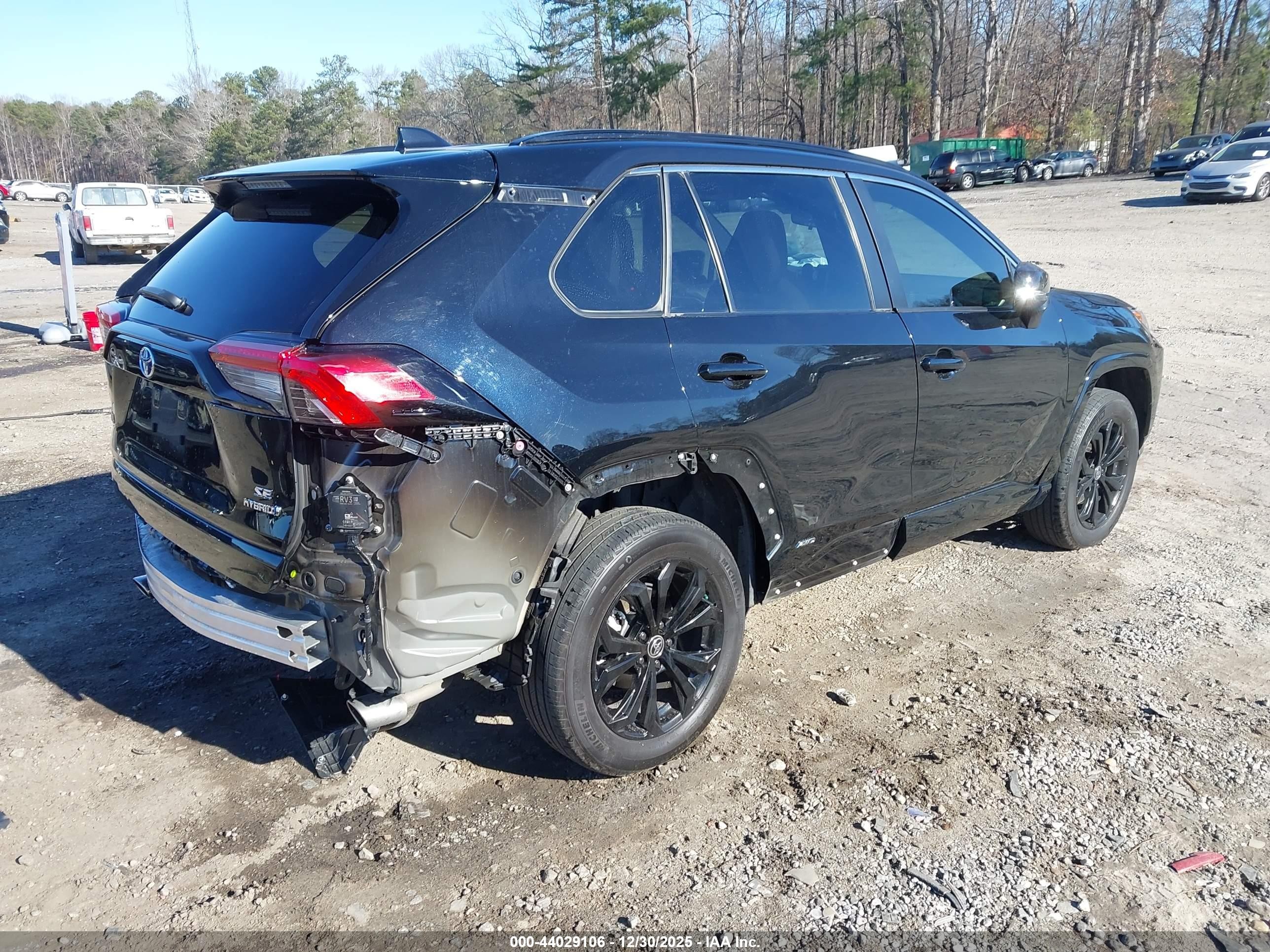 2023 Toyota Rav4 Hybrid Se Black vin: JTM16RFV6PJ039464