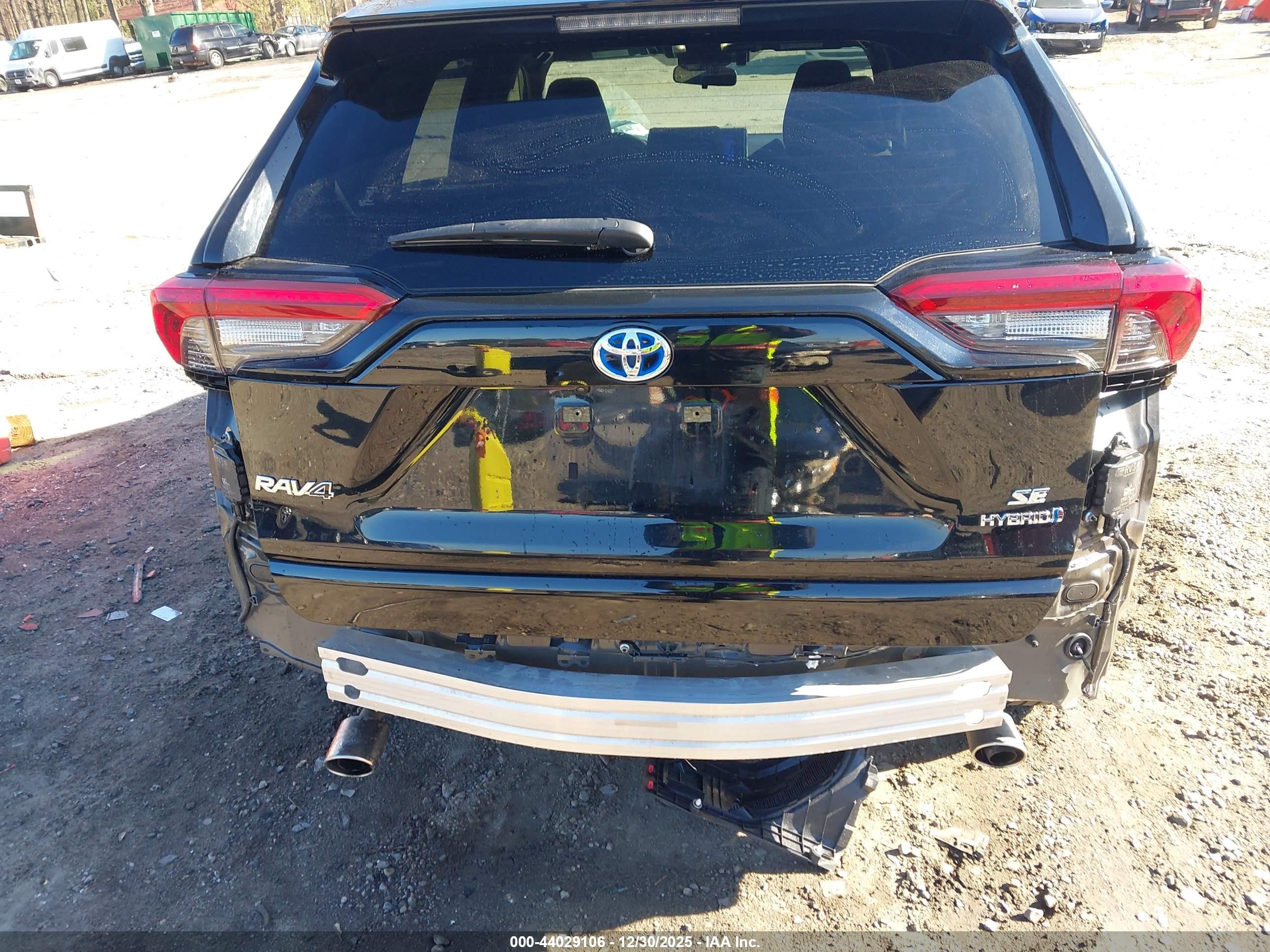 2023 Toyota Rav4 Hybrid Se Black vin: JTM16RFV6PJ039464