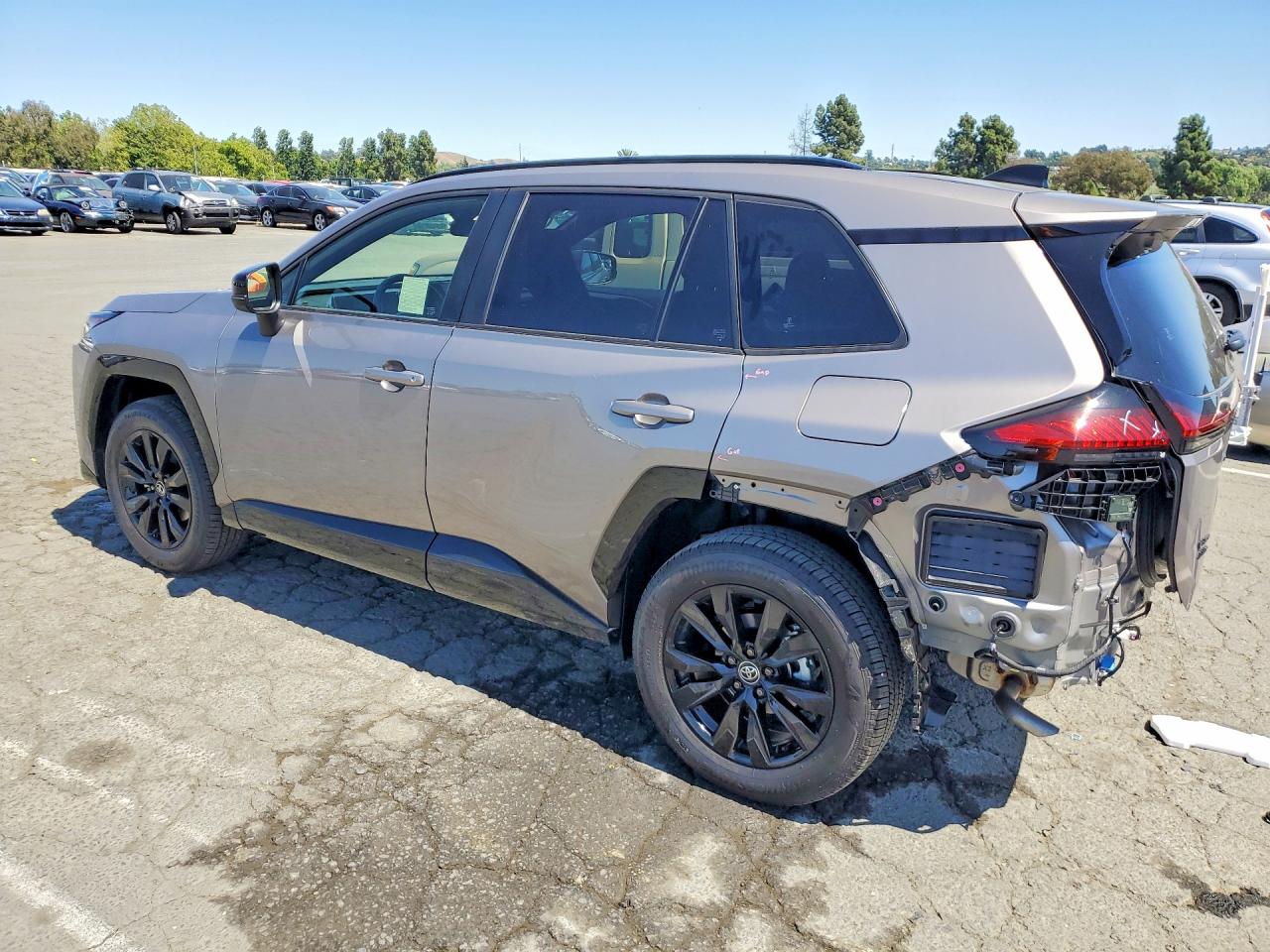 2026 Toyota Rav4 Se Gray vin: JTM6CRAV4TJ004647