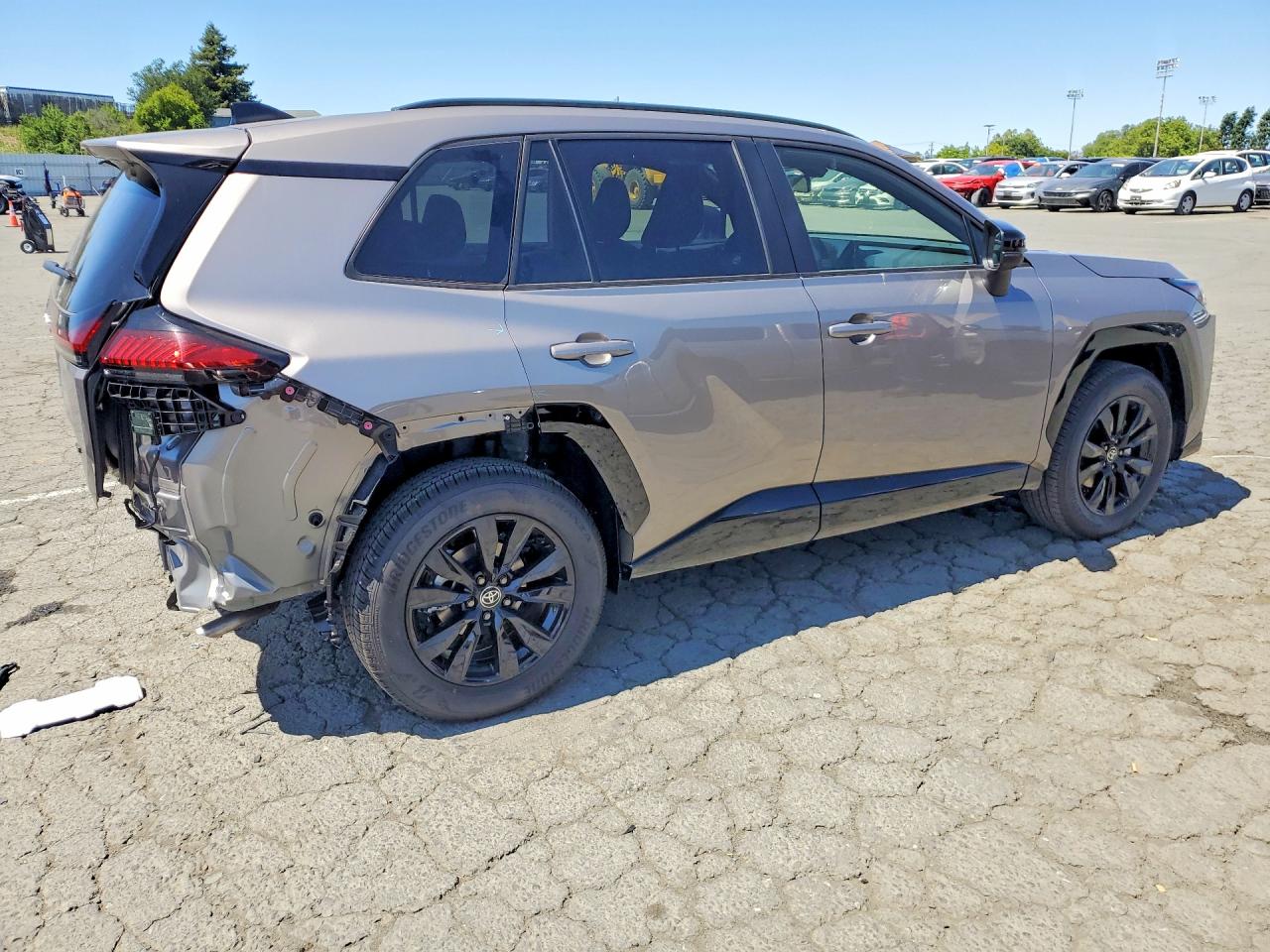 2026 Toyota Rav4 Se Gray vin: JTM6CRAV4TJ004647