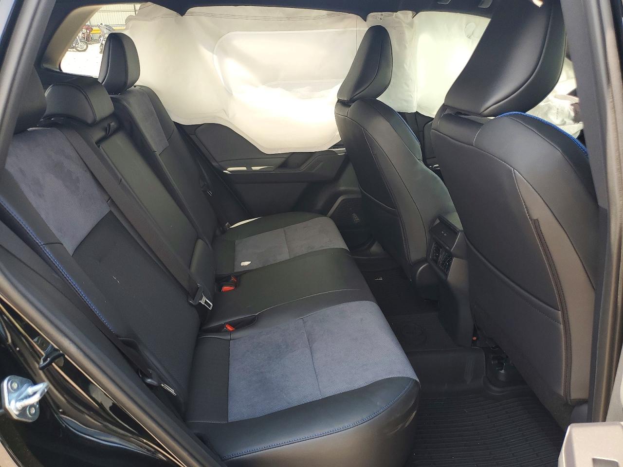 2026 Toyota Rav4 Plug-in Hybrid Xse Black vin: JTM7ERAV9TD003166