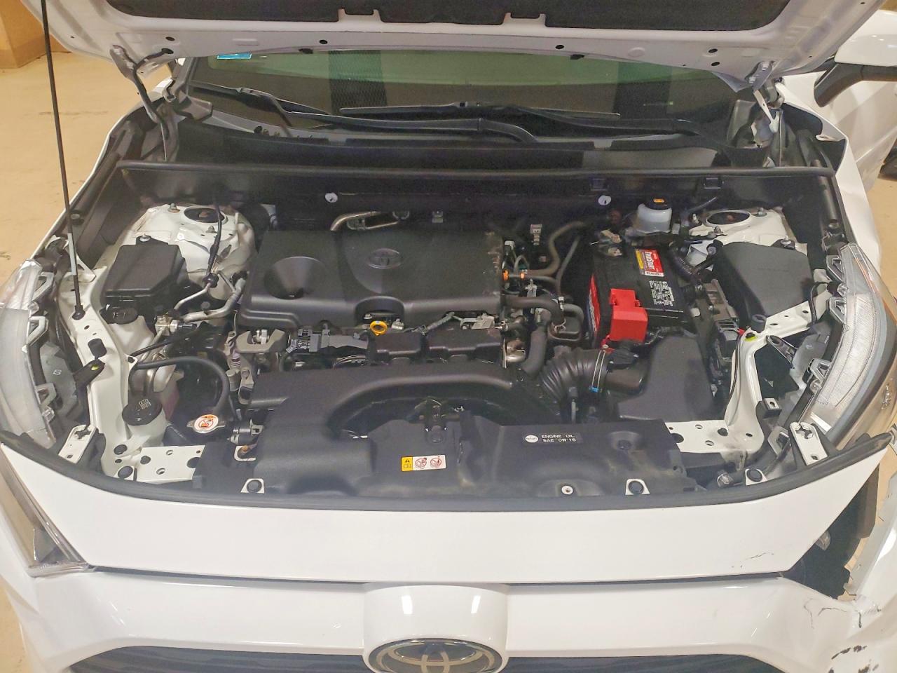 2020 Toyota Rav4 Xle Premium White vin: JTMA1RFV3LD525429