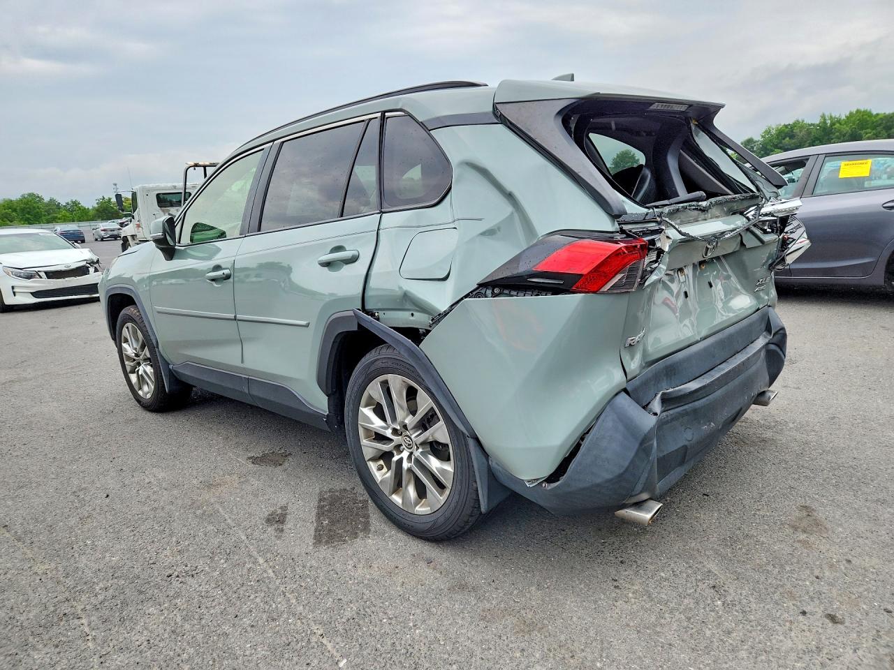 2019 Toyota Rav4 Xle Premium Gray vin: JTMA1RFV6KD014053