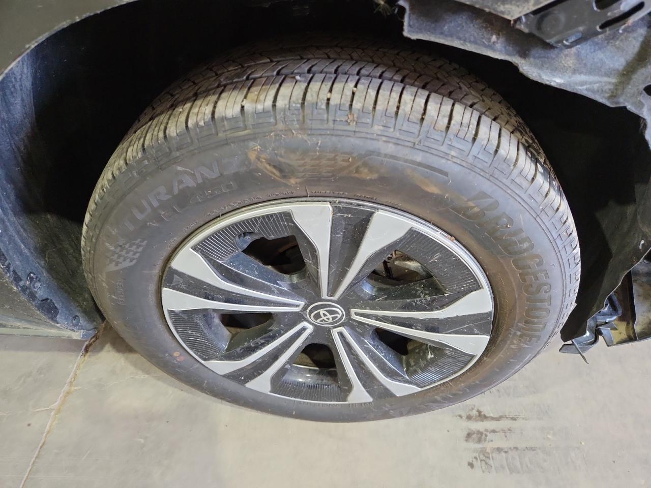 2024 Toyota Bz4x Xle Black vin: JTMABACA2RA087447 Damage: Right Front Wheel Cover, Curb Rash, 5 To 6 Inches