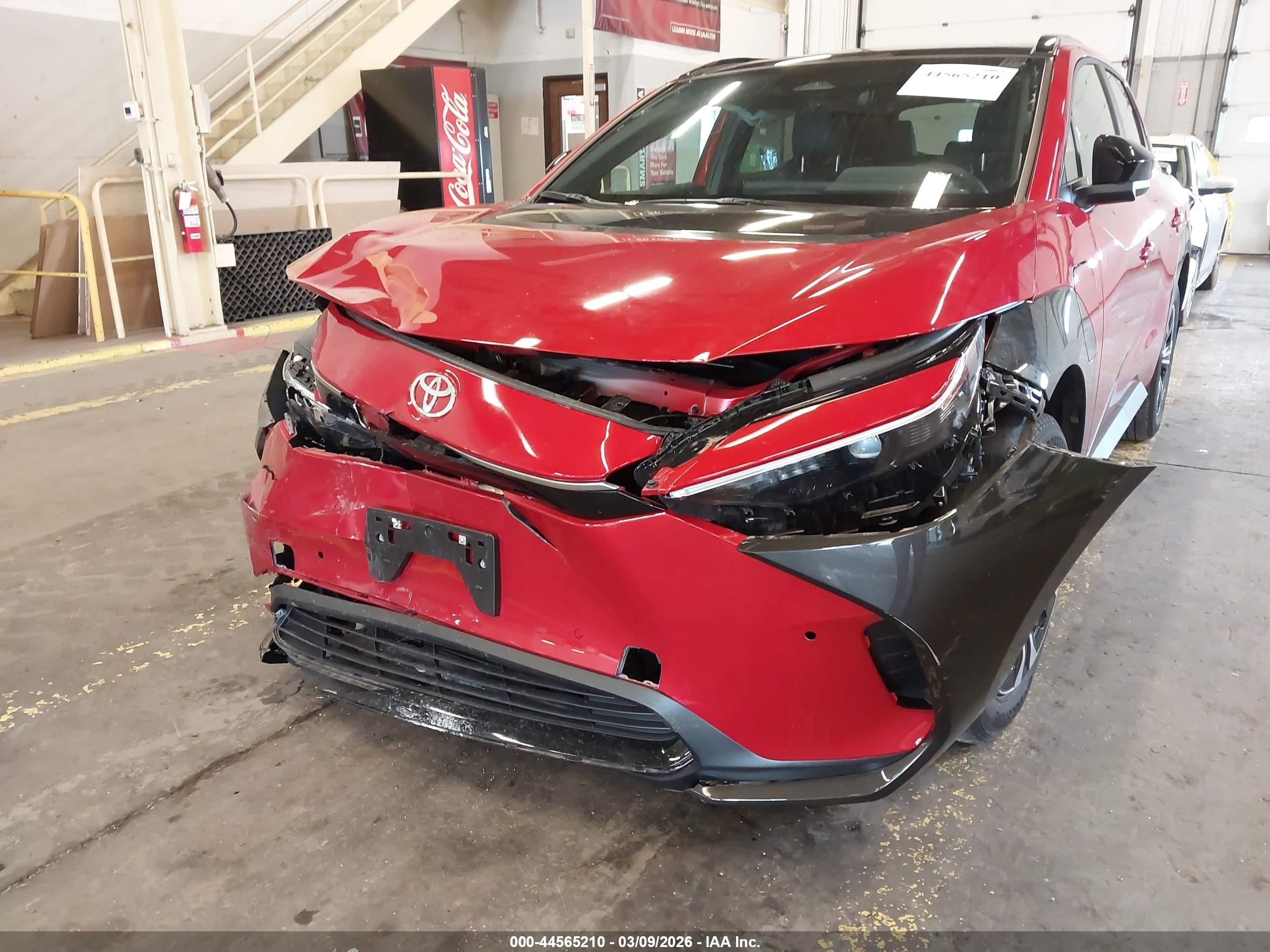 2025 Toyota Bz4x Xle Red vin: JTMABACA3SA093666