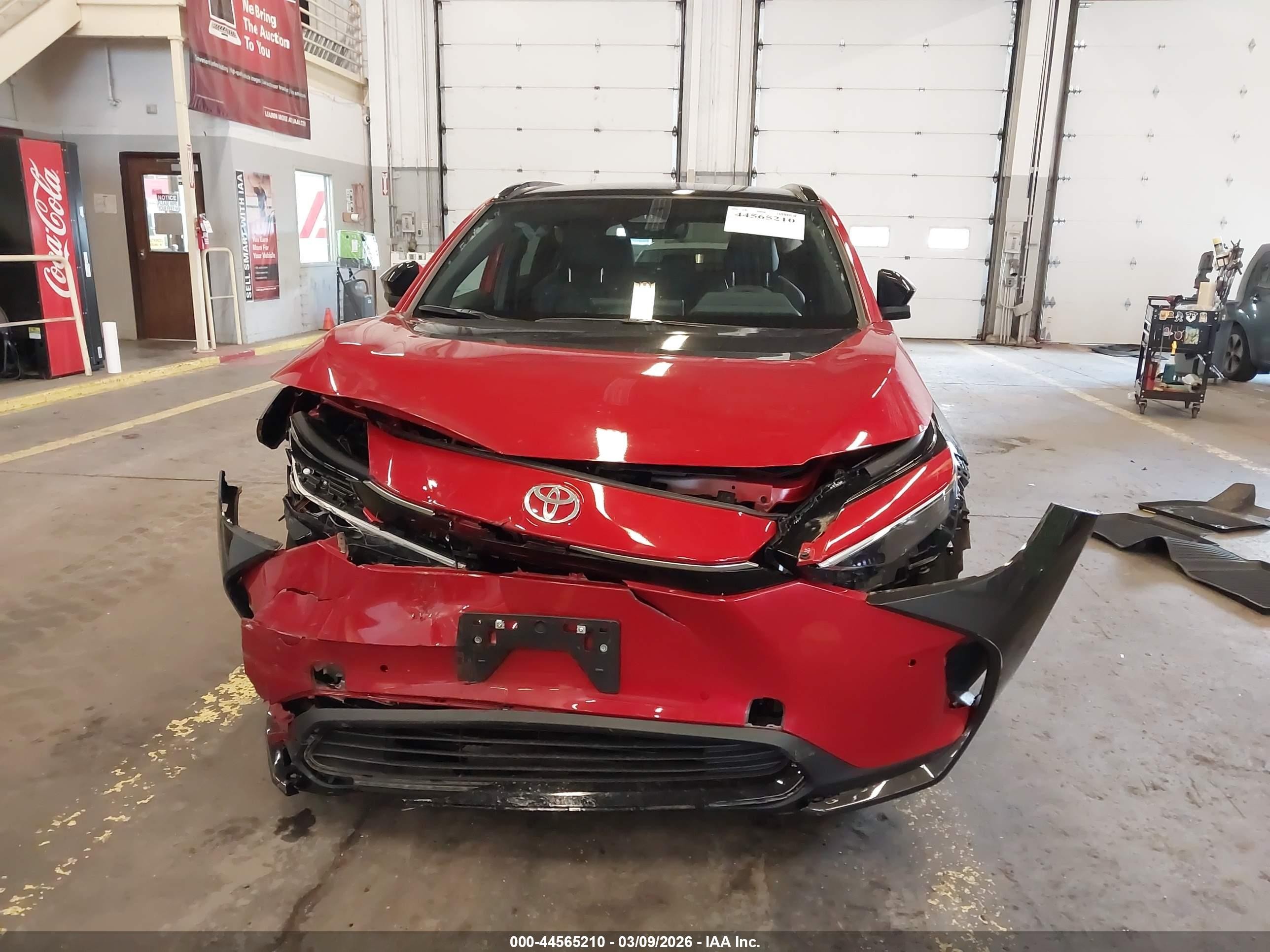 2025 Toyota Bz4x Xle Red vin: JTMABACA3SA093666