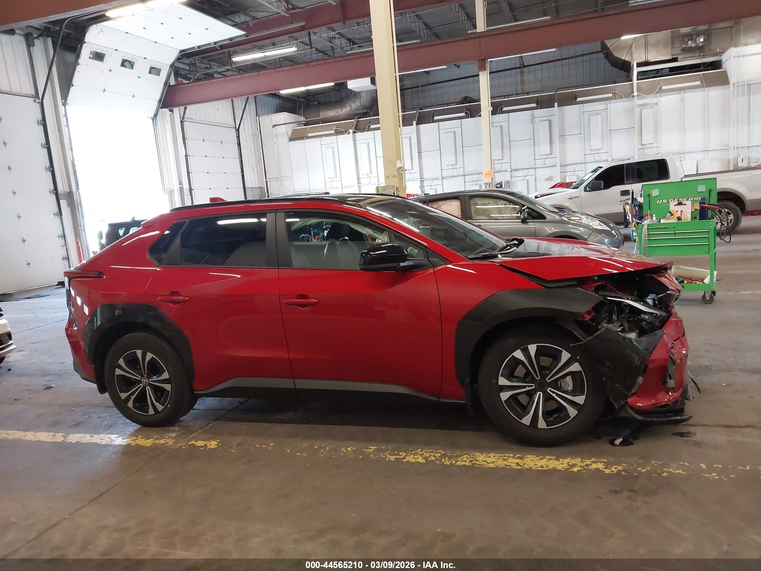 2025 Toyota Bz4x Xle Red vin: JTMABACA3SA093666