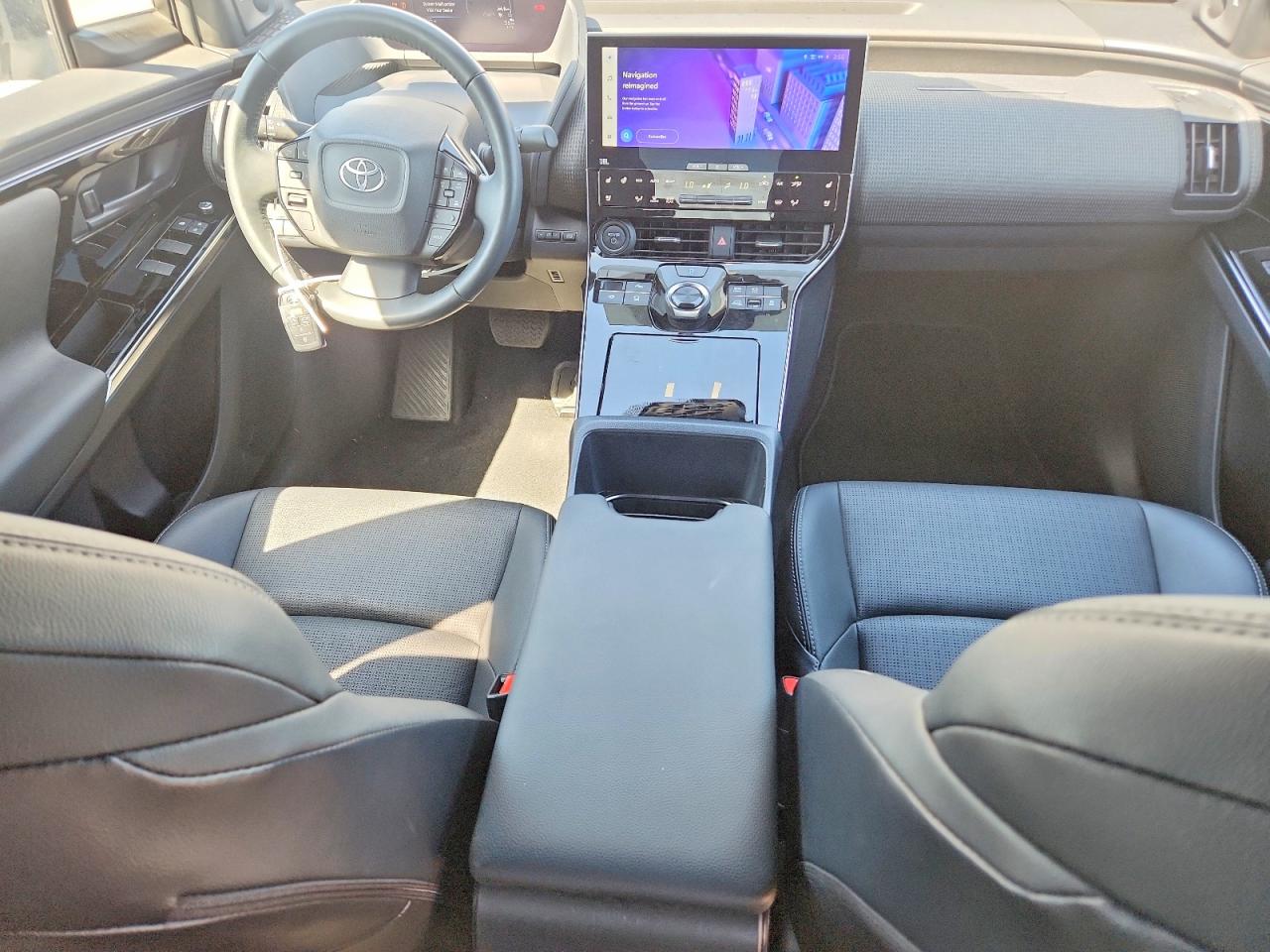 2023 Toyota Bz4x Limited White vin: JTMABACA5PA020872