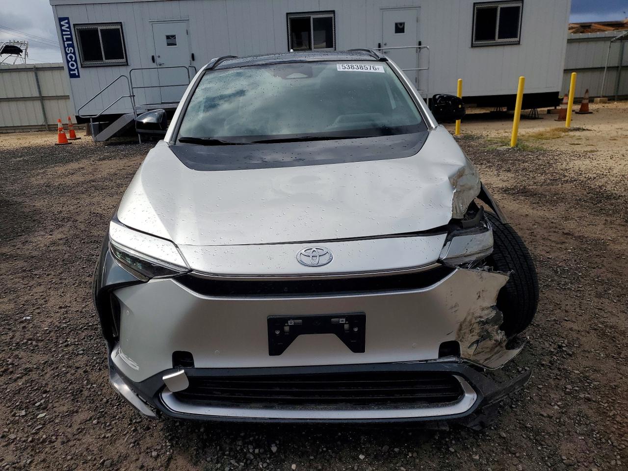 2023 Toyota Bz4x Xle Silver vin: JTMABACA8PA041649