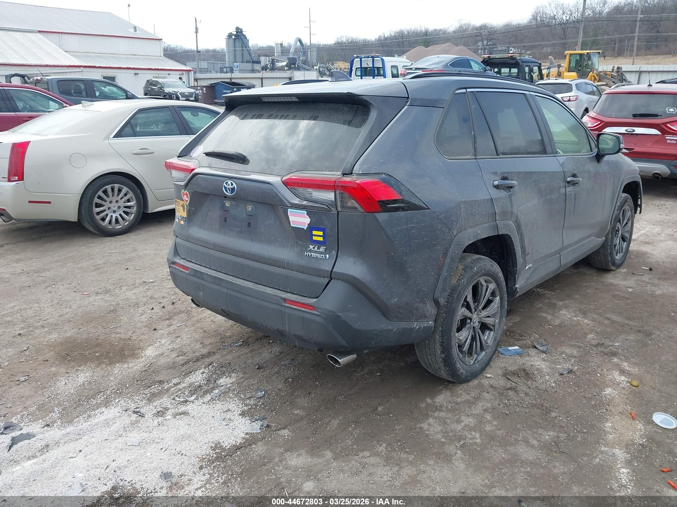 2024 Toyota Rav4 Hybrid Xle Premium Gray vin: JTMB6RFV0RD120188