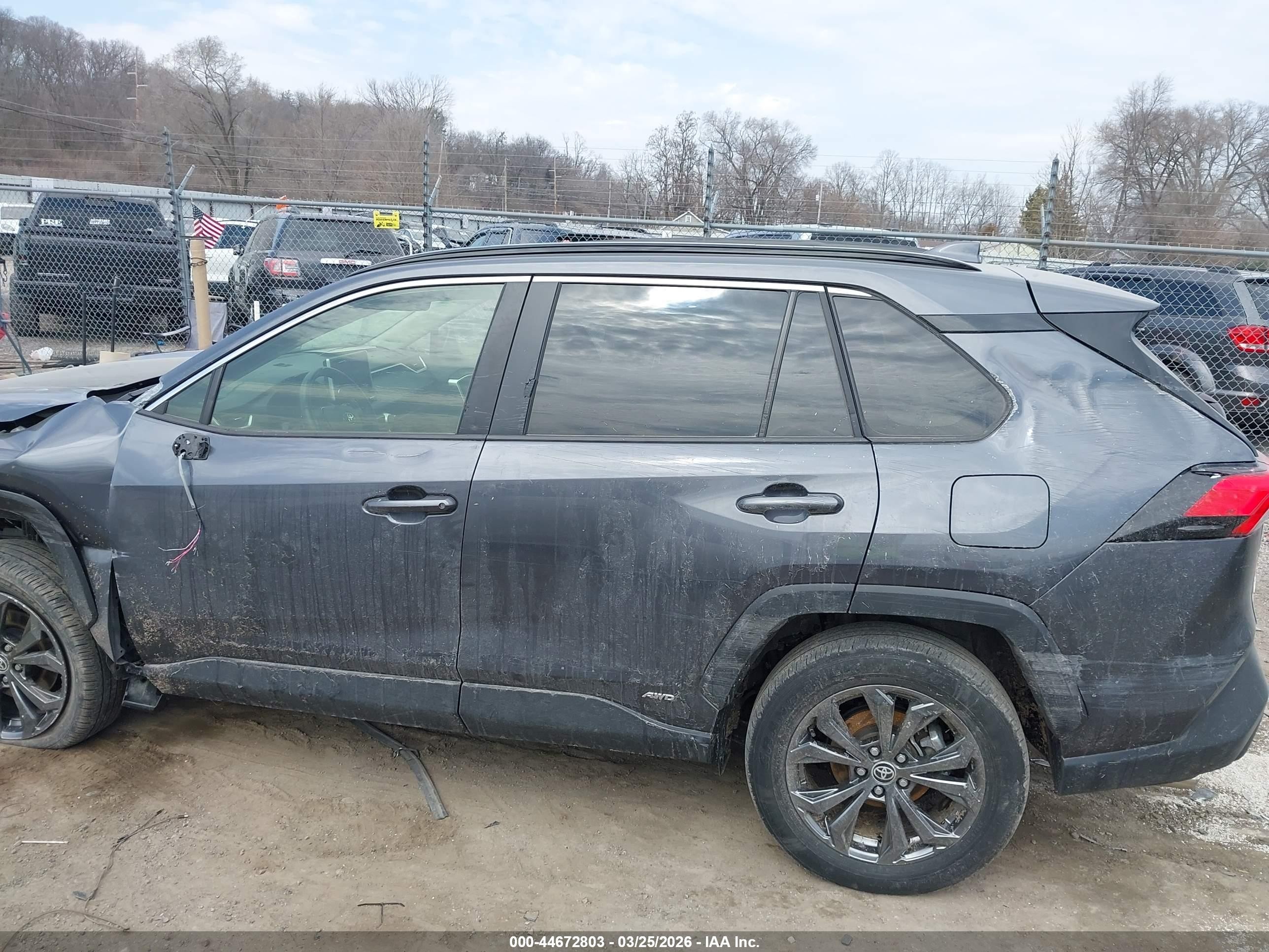 2024 Toyota Rav4 Hybrid Xle Premium Gray vin: JTMB6RFV0RD120188