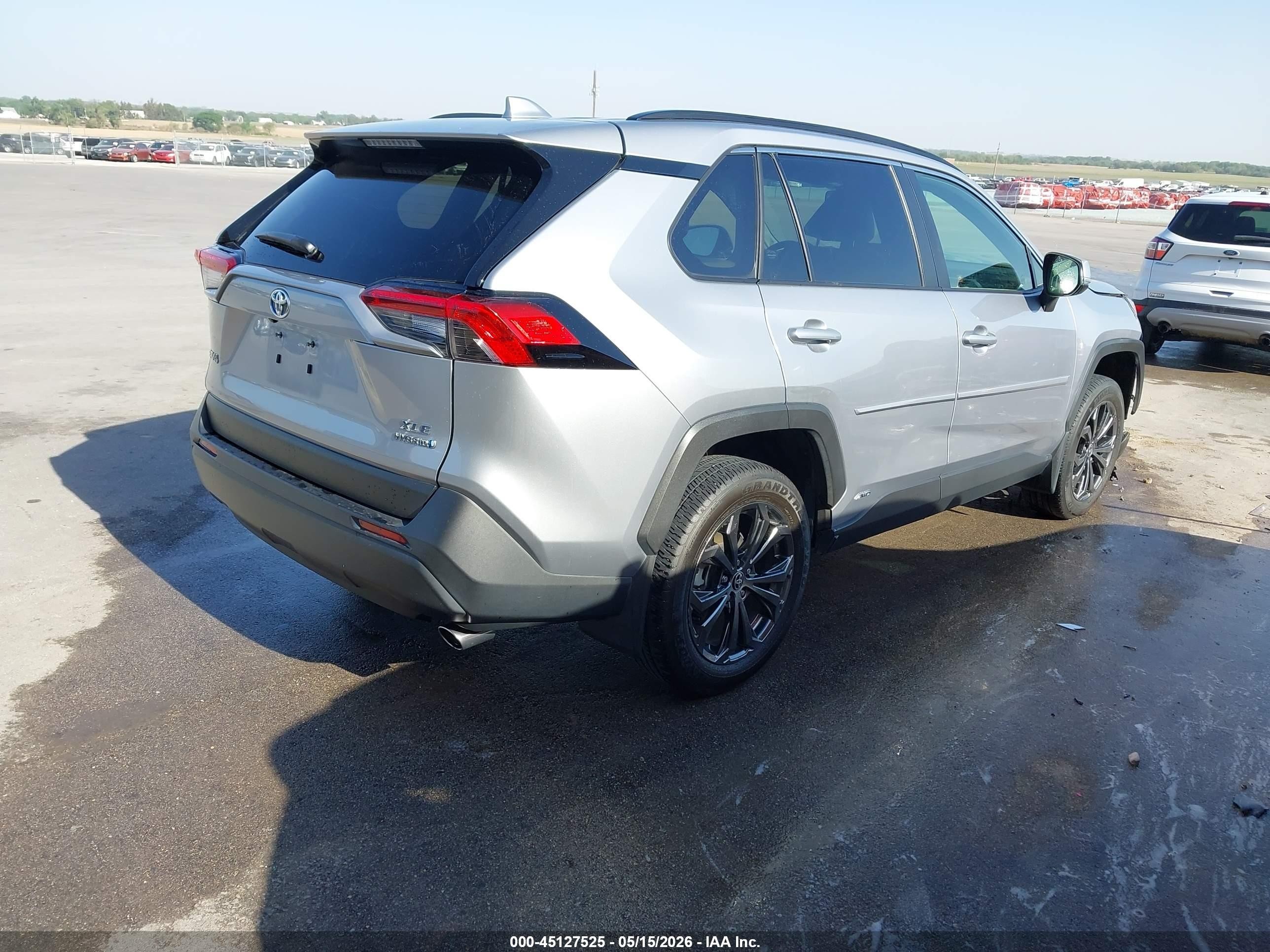 2023 Toyota Rav4 Hybrid Xle Premium Silver vin: JTMB6RFV5PD542048