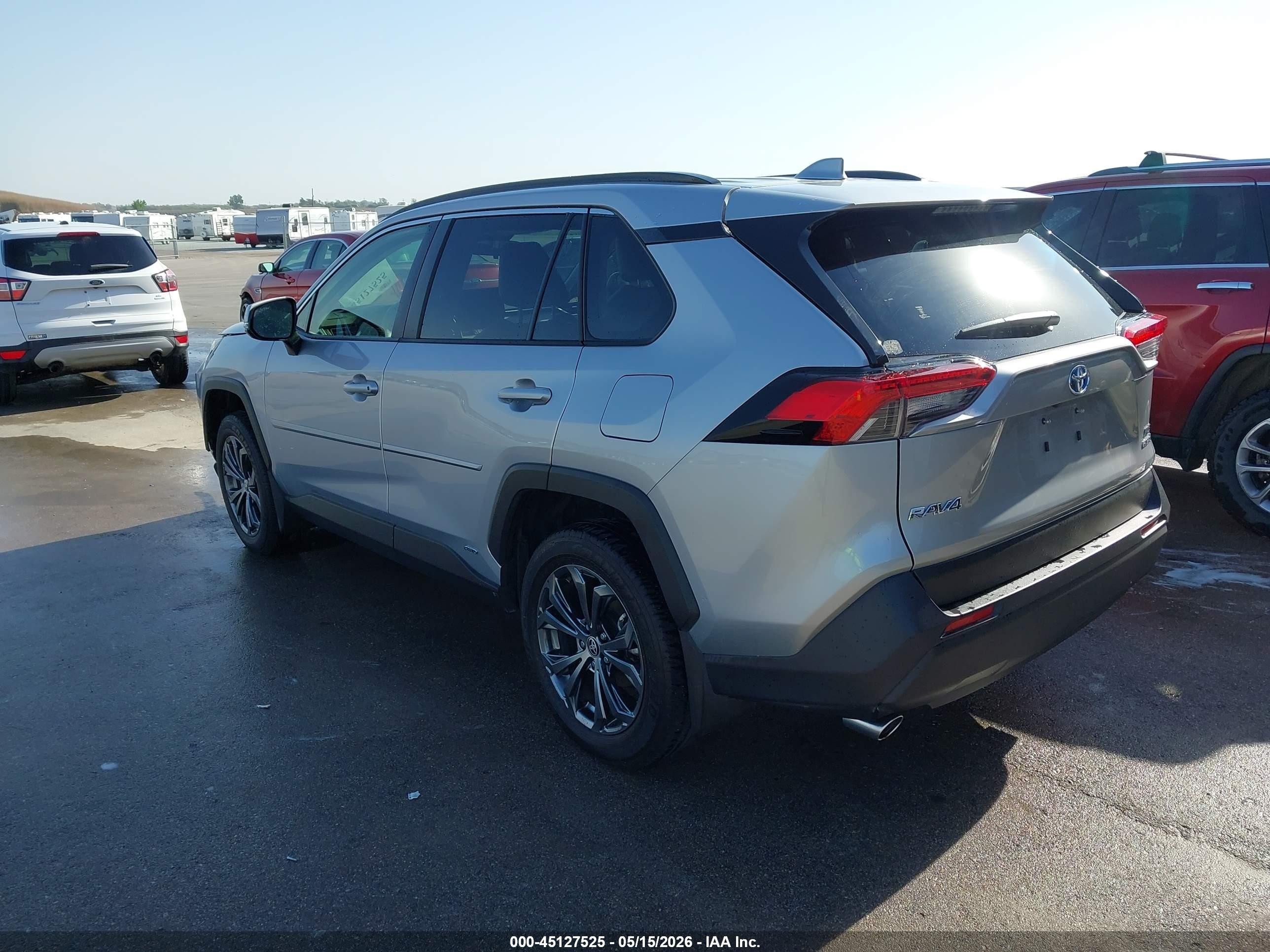 2023 Toyota Rav4 Hybrid Xle Premium Silver vin: JTMB6RFV5PD542048