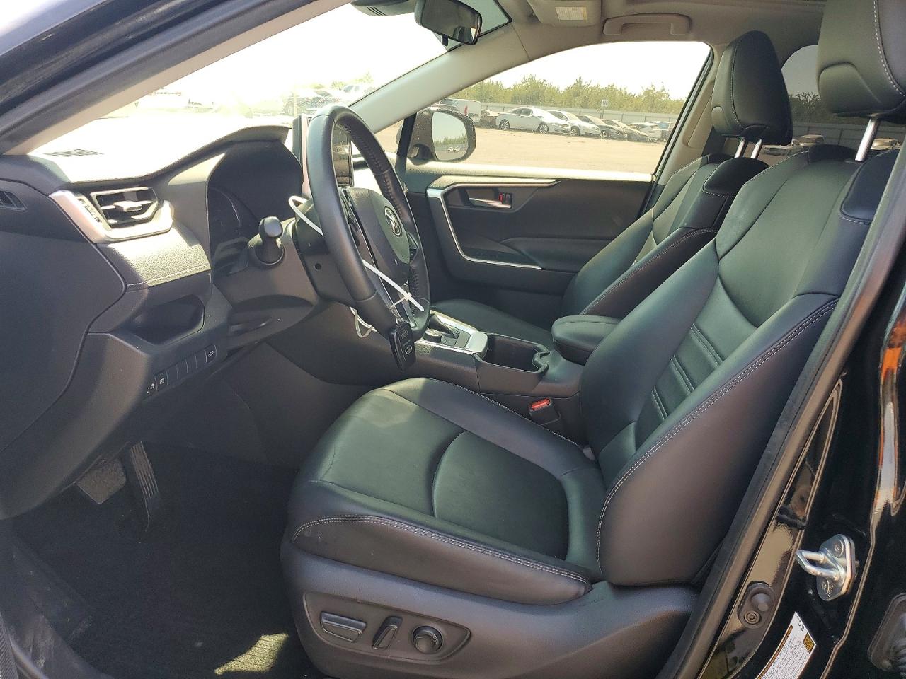 2023 Toyota Rav4 Xle Premium Black vin: JTMB6RFV6PD094290