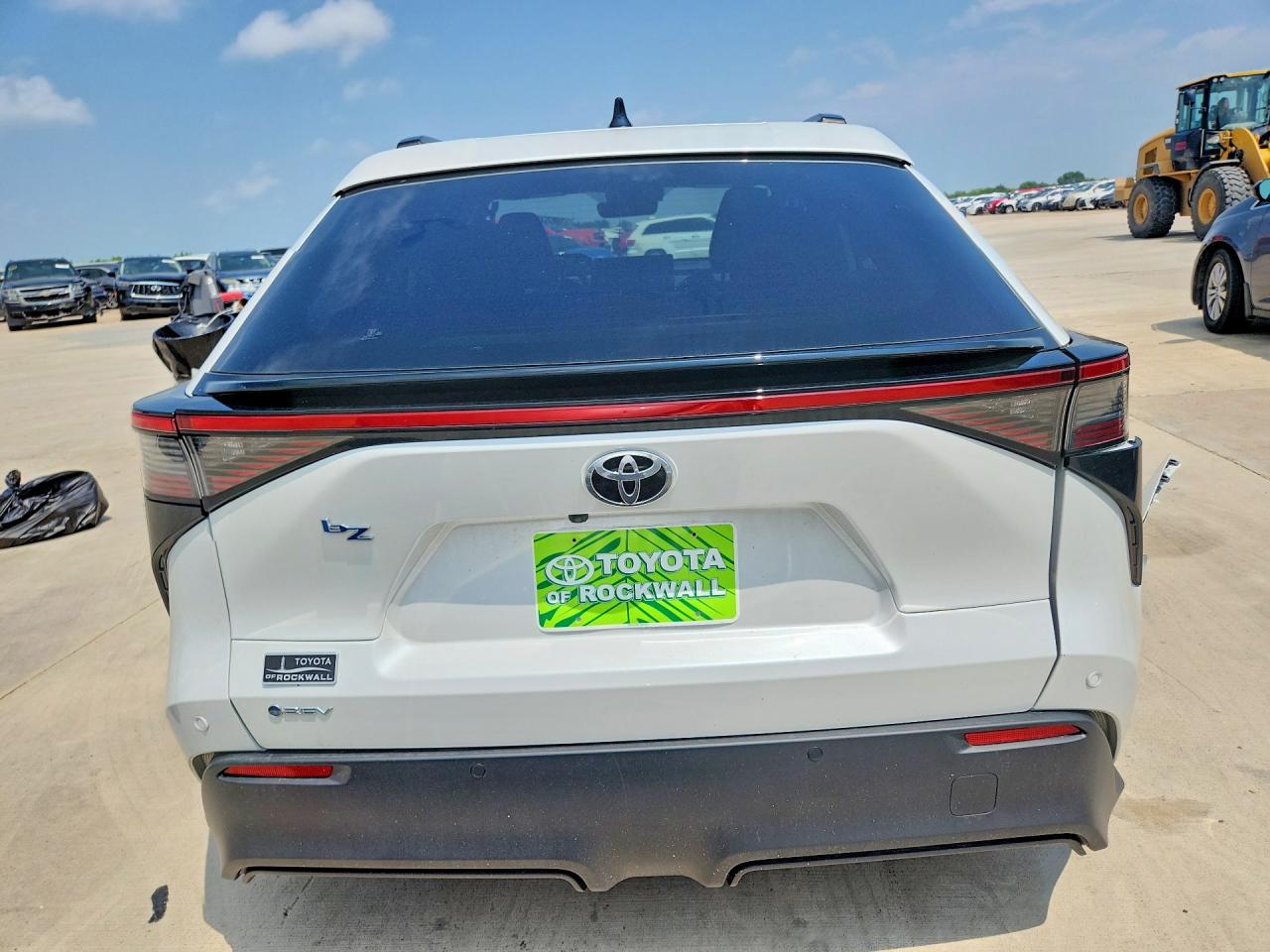 2026 Toyota Bz Xle Plus White vin: JTMBCAEB4TA007208