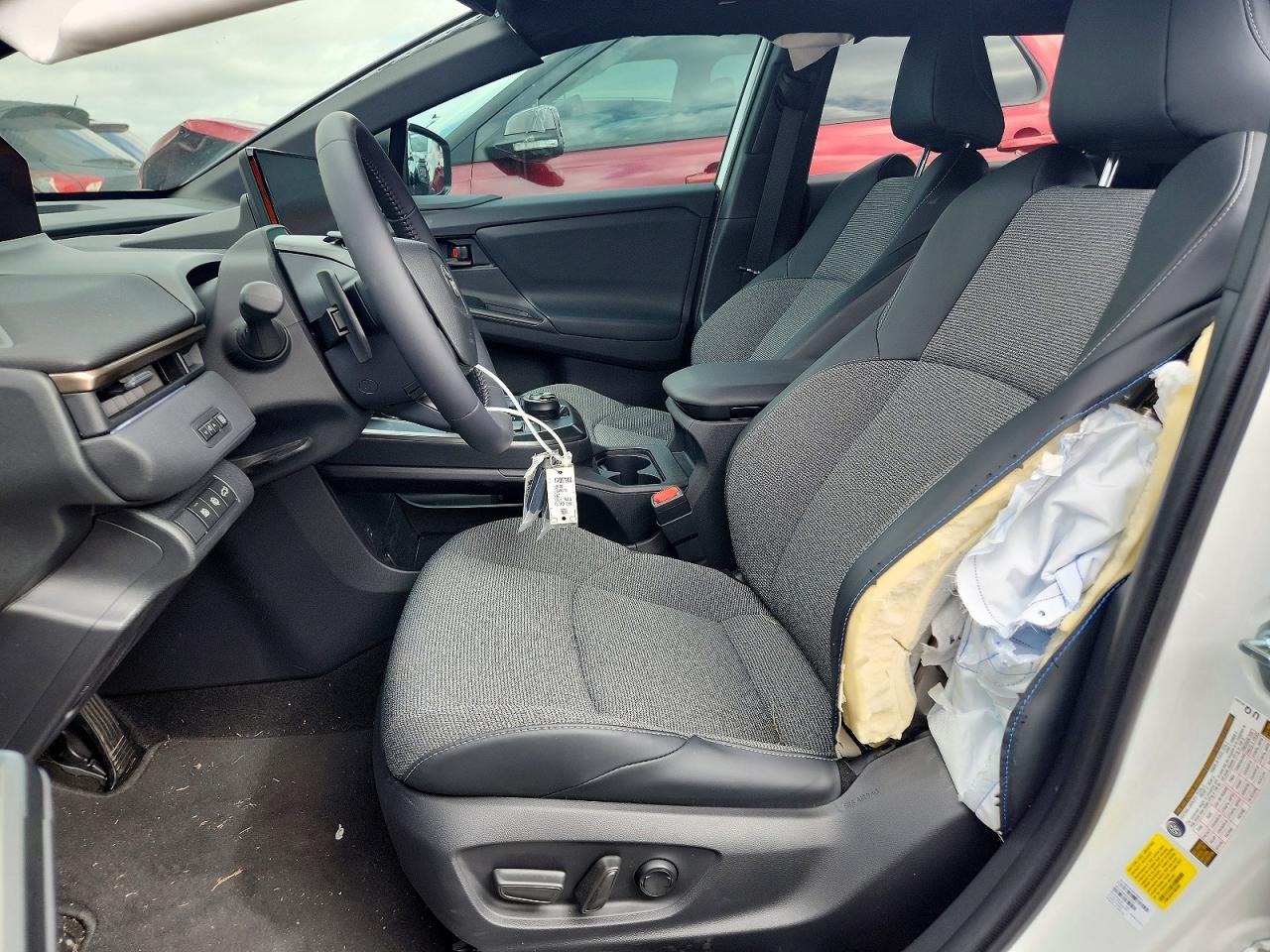 2026 Toyota Bz Xle Plus White vin: JTMBCAEB4TA007208