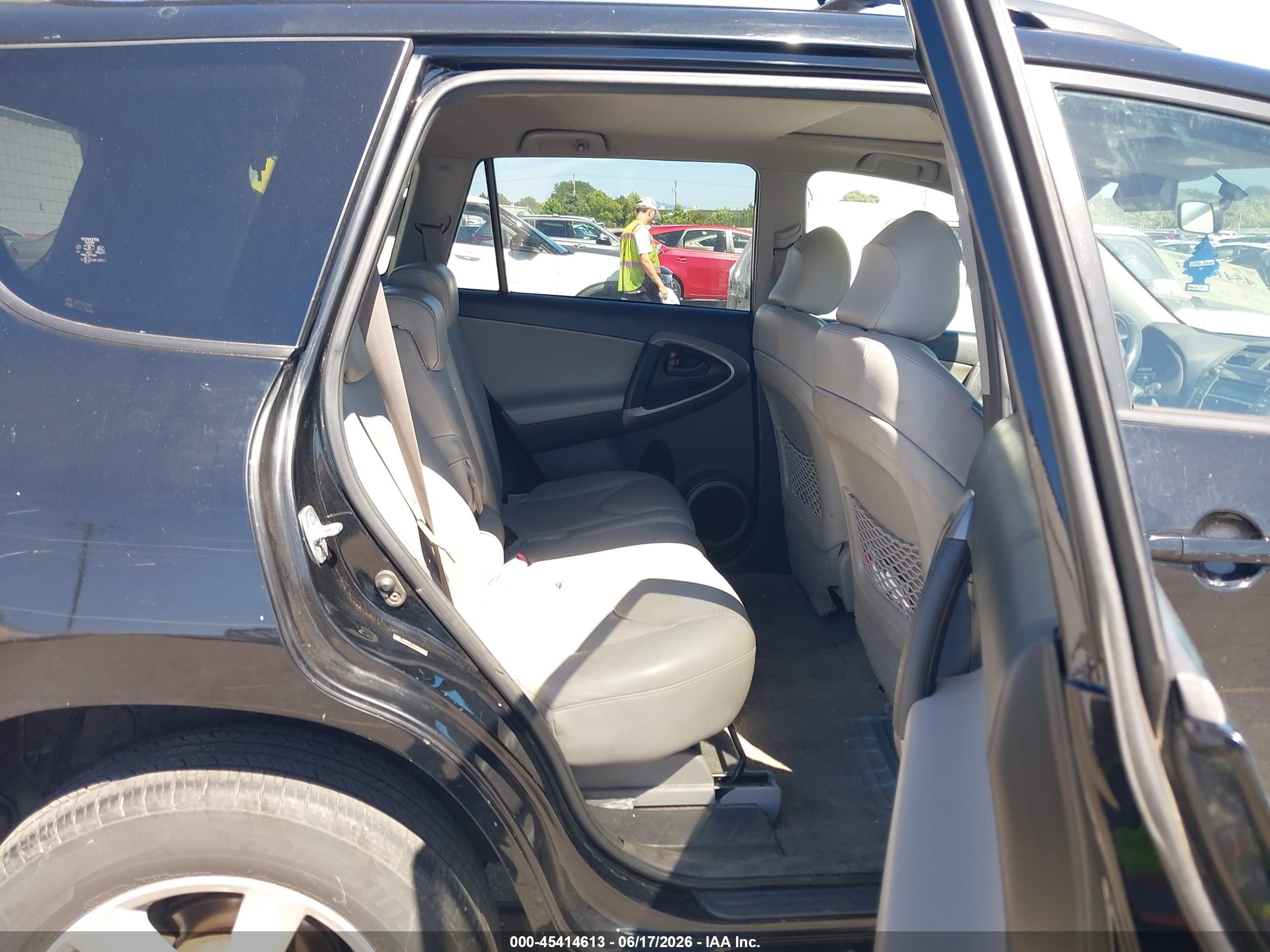 2006 Toyota Rav4 Limited Black vin: JTMBD31V065042205