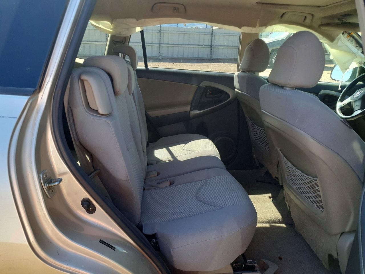 2006 Toyota Rav4 Limited Gold vin: JTMBD31V066019274