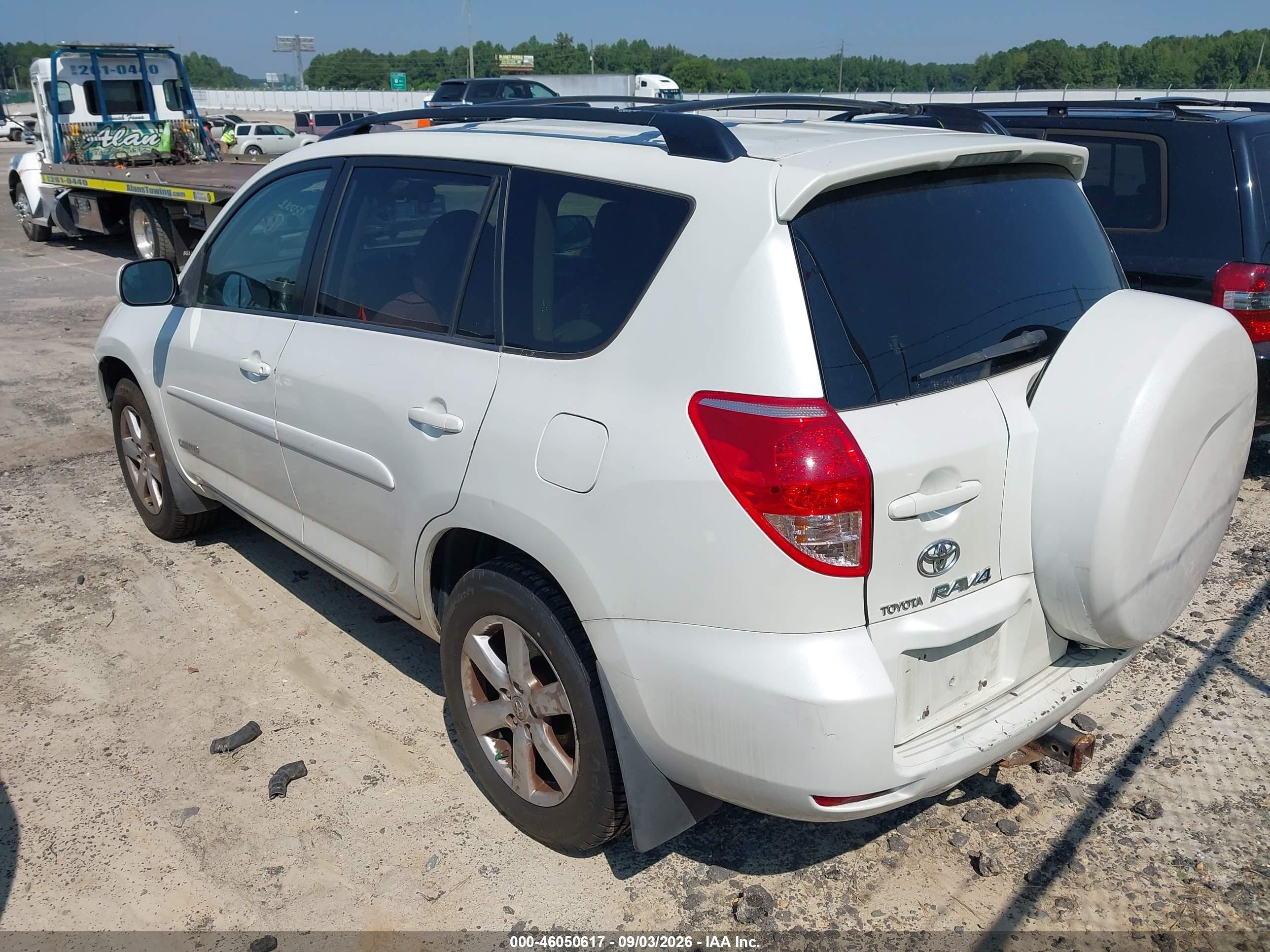 2007 Toyota Rav4 Limited White vin: JTMBD31V075092958