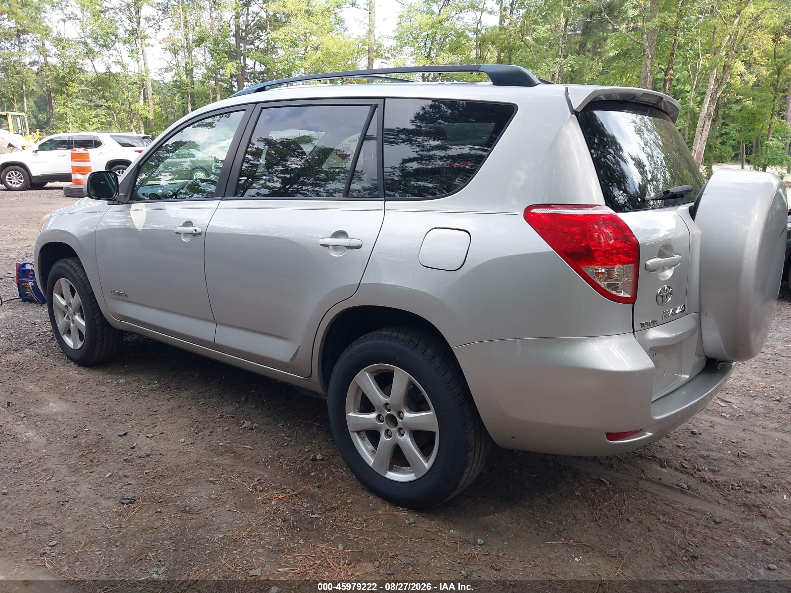 2007 Toyota Rav4 Limited Silver vin: JTMBD31V075101528
