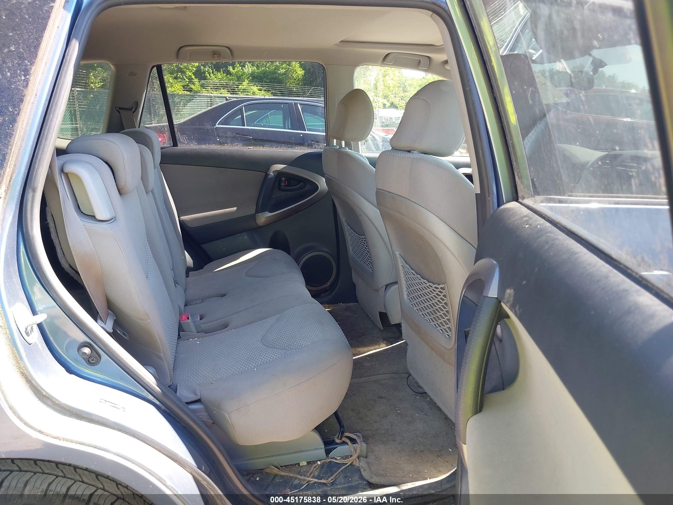2007 Toyota Rav4 Limited Blue vin: JTMBD31V076025075