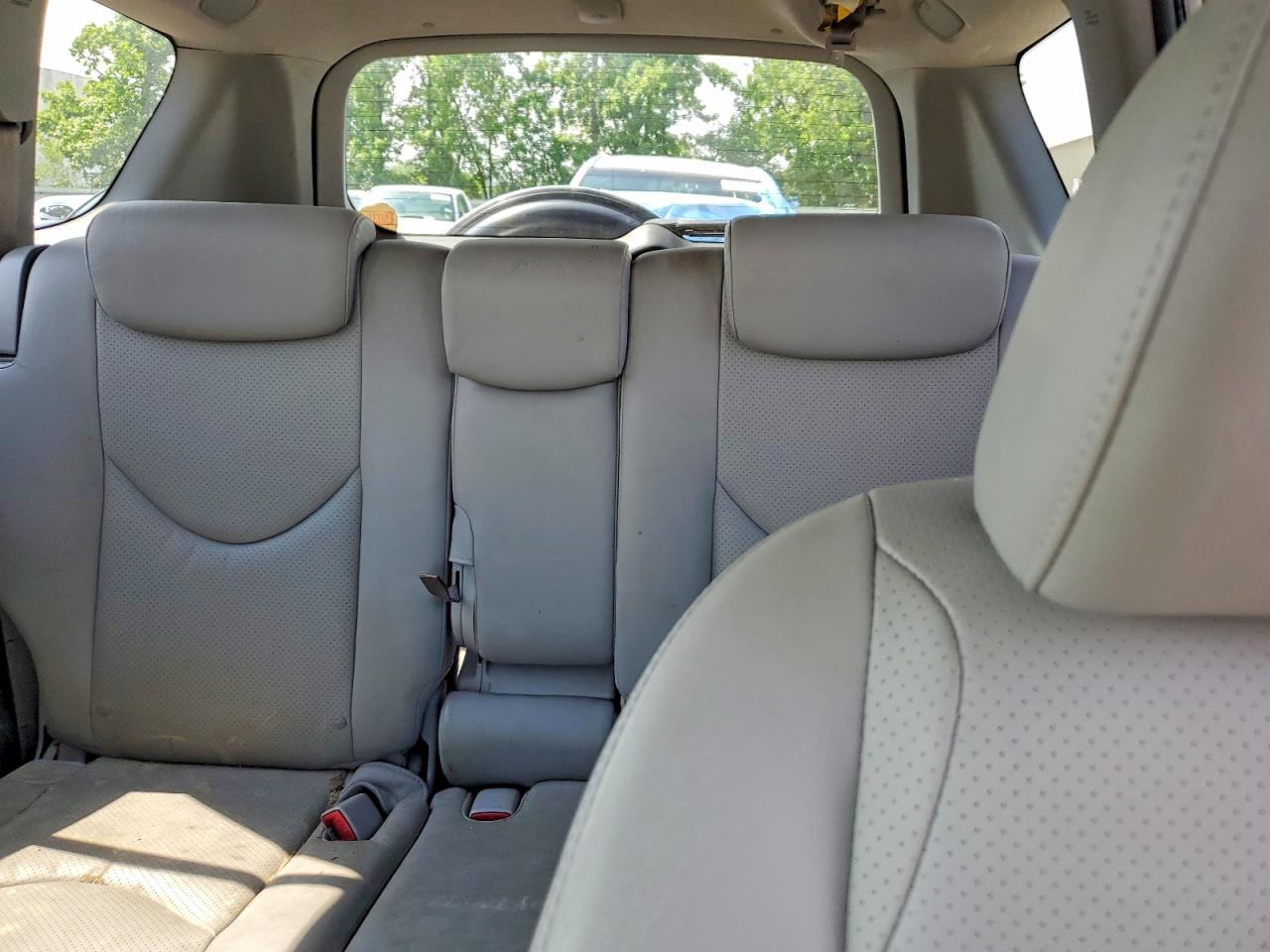 2008 Toyota Rav4 Limited Silver vin: JTMBD31V086077372