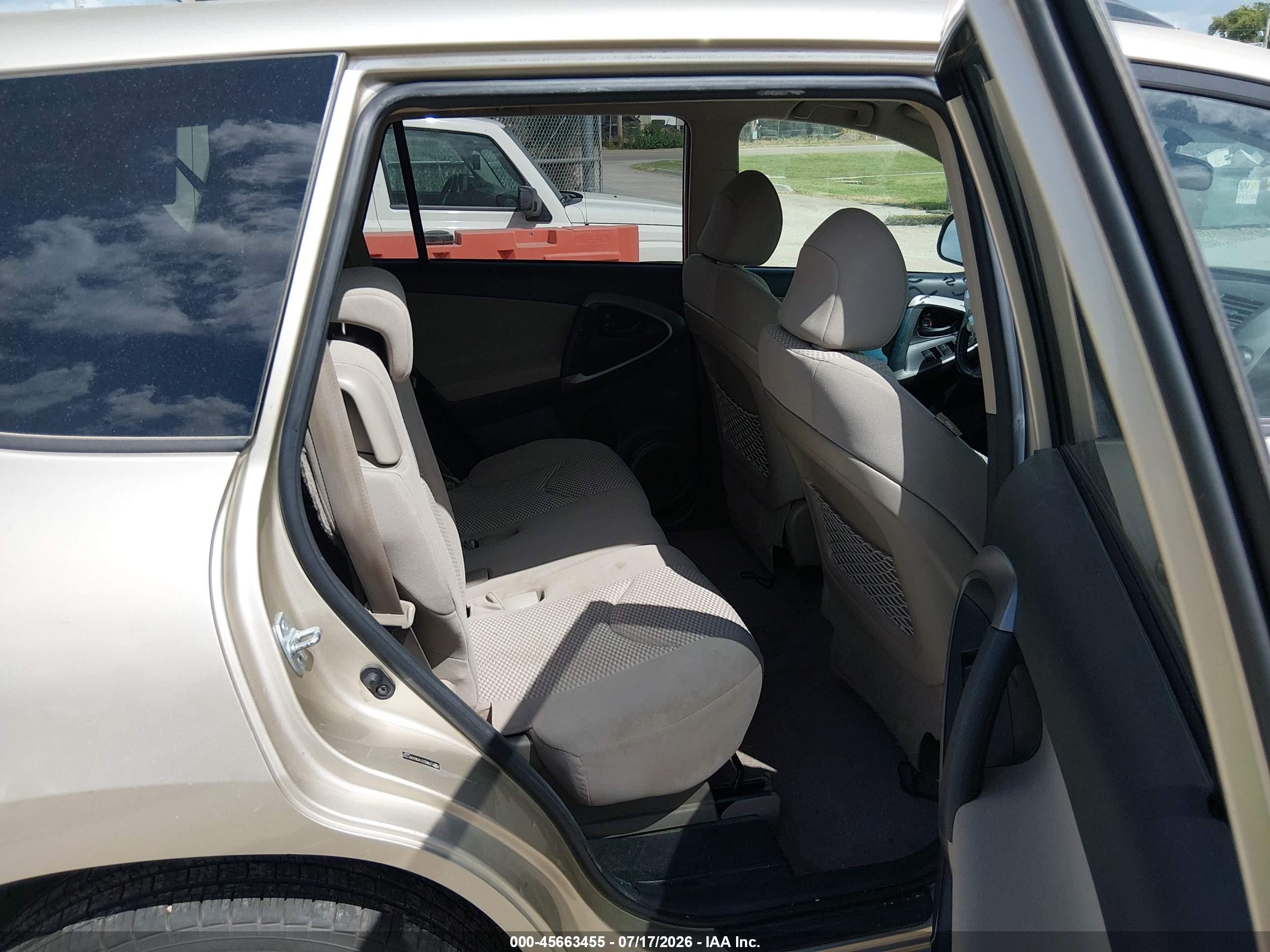 2008 Toyota Rav4 Limited Gold vin: JTMBD31V086081762