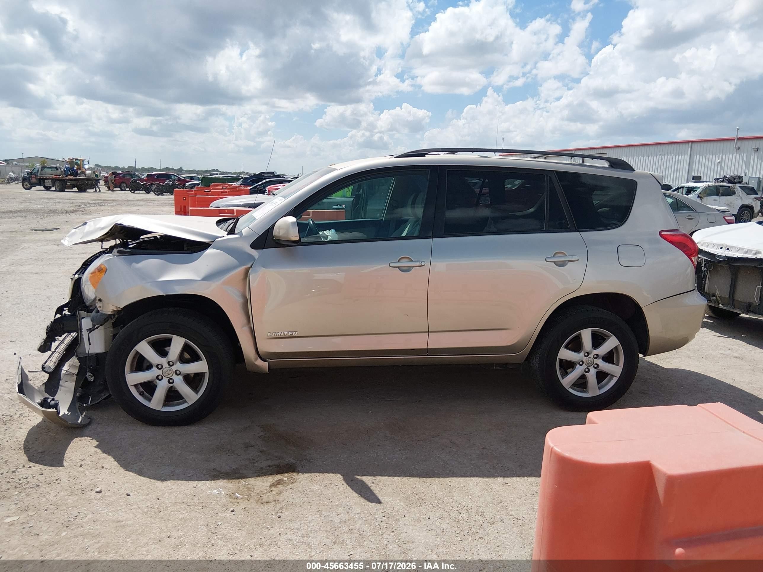 2008 Toyota Rav4 Limited Gold vin: JTMBD31V086081762