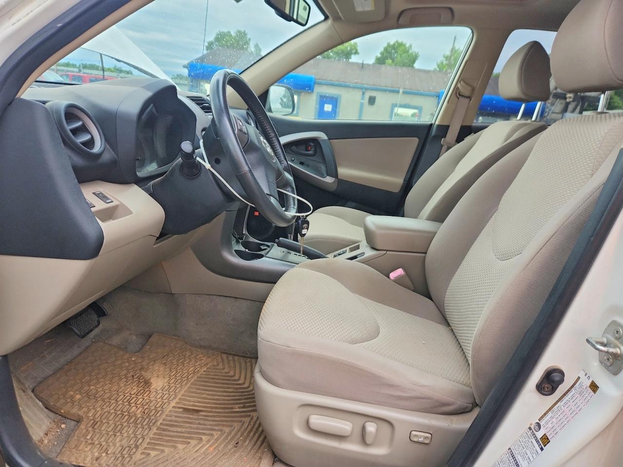 2006 Toyota Rav4 Limited White vin: JTMBD31V165027535