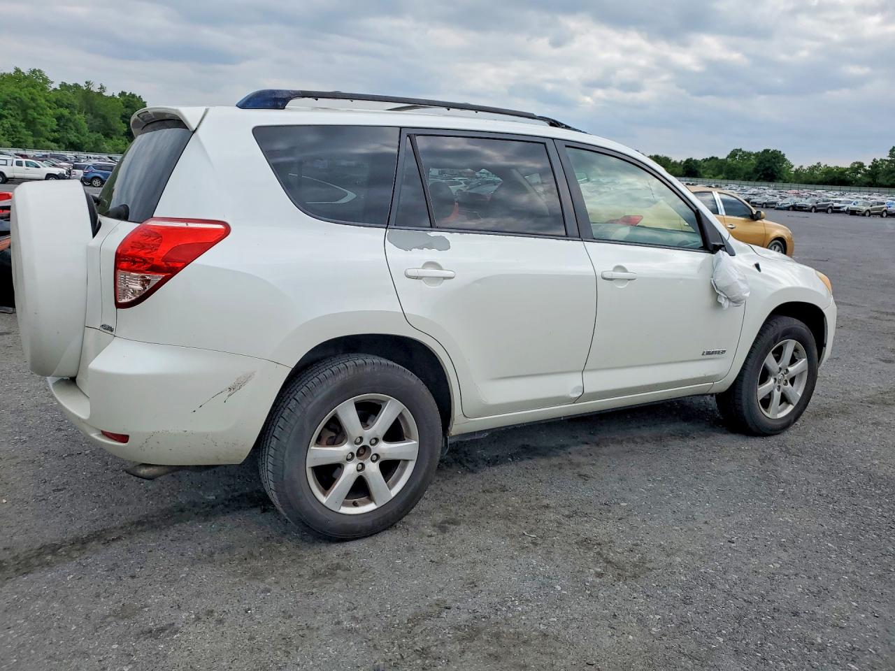 2007 Toyota Rav4 Limited White vin: JTMBD31V175052243