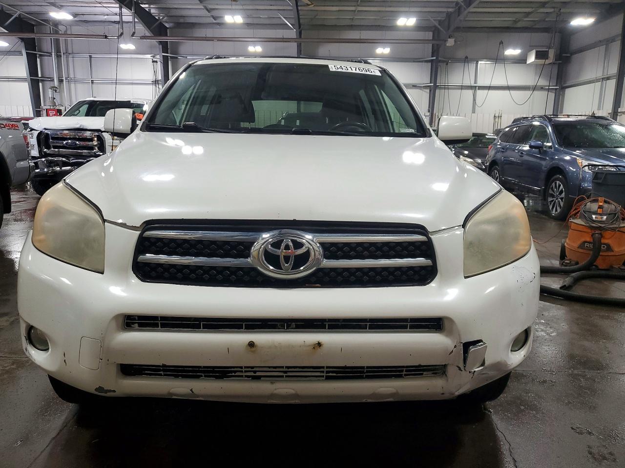 2007 Toyota Rav4 Limited White vin: JTMBD31V175068023