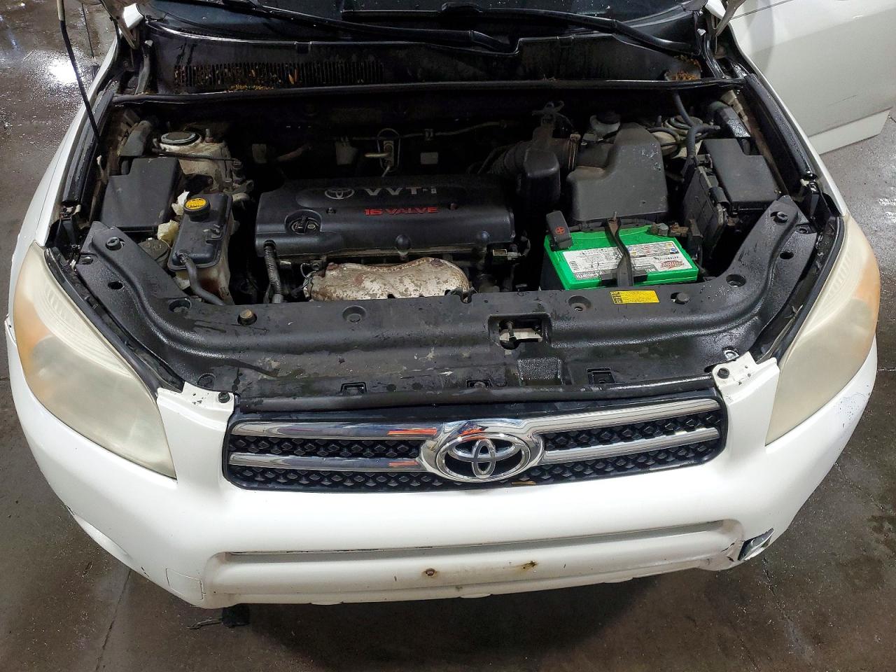 2007 Toyota Rav4 Limited White vin: JTMBD31V175068023