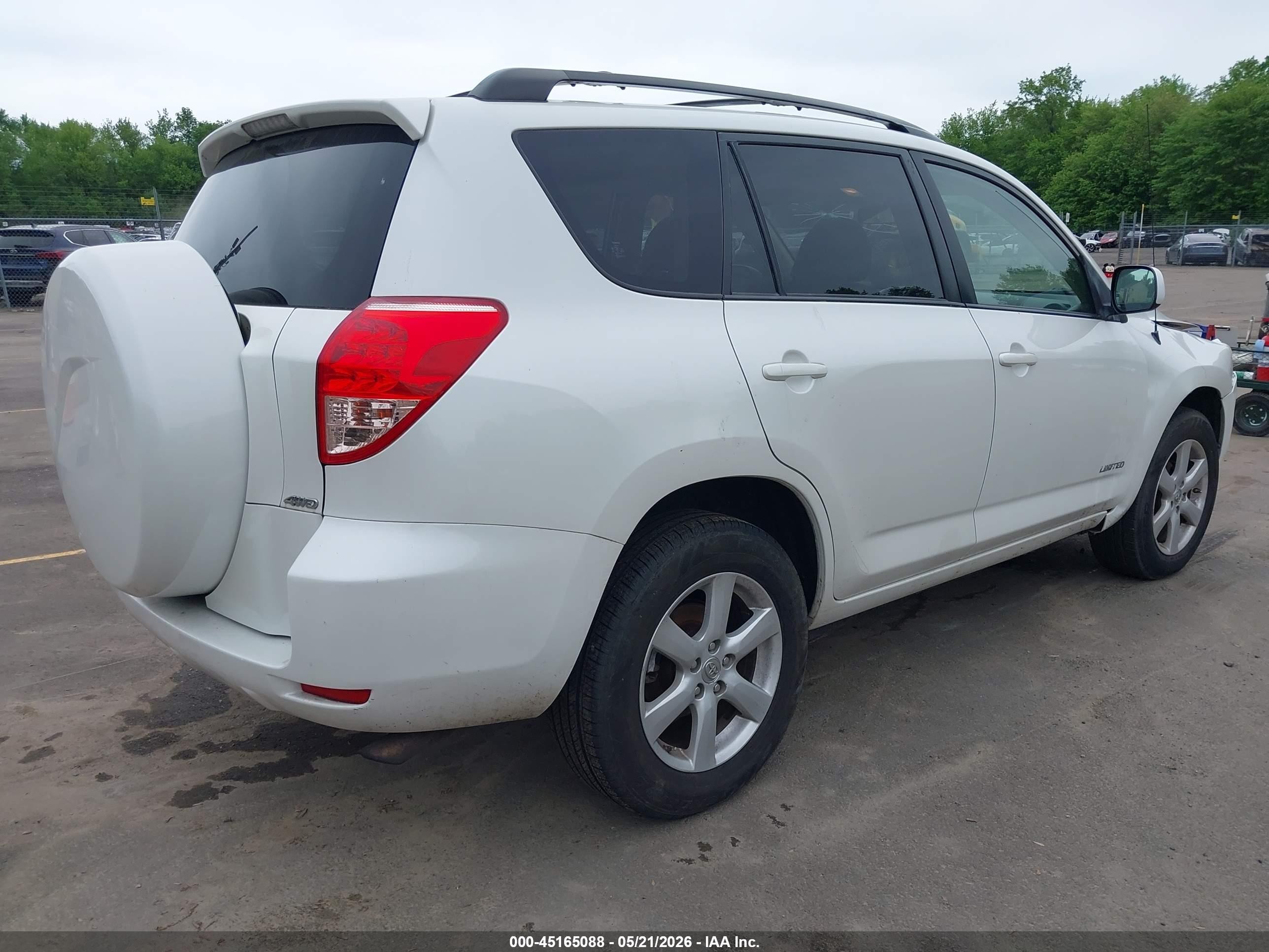 2008 Toyota Rav4 Limited White vin: JTMBD31V185173470