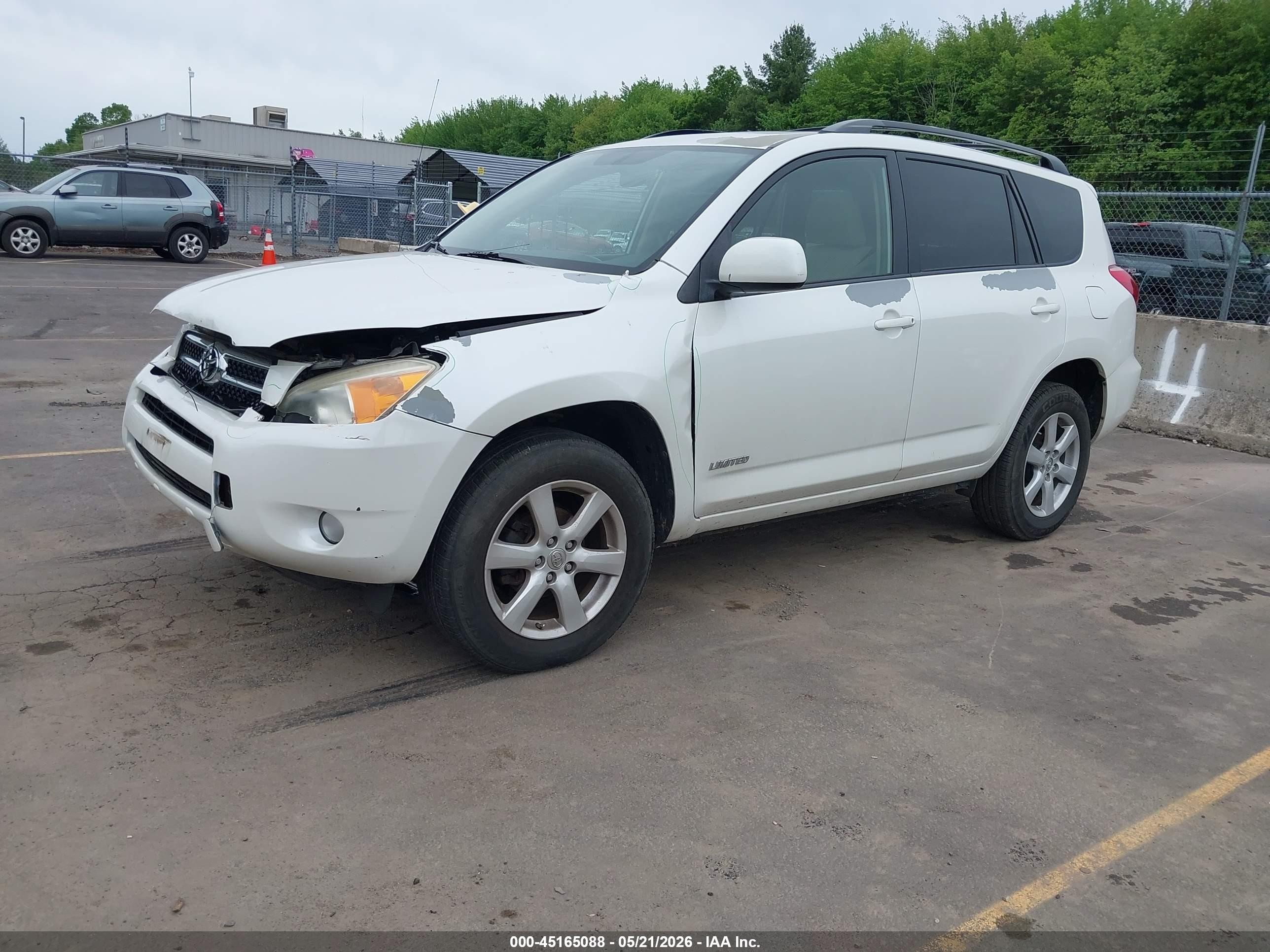 2008 Toyota Rav4 Limited White vin: JTMBD31V185173470