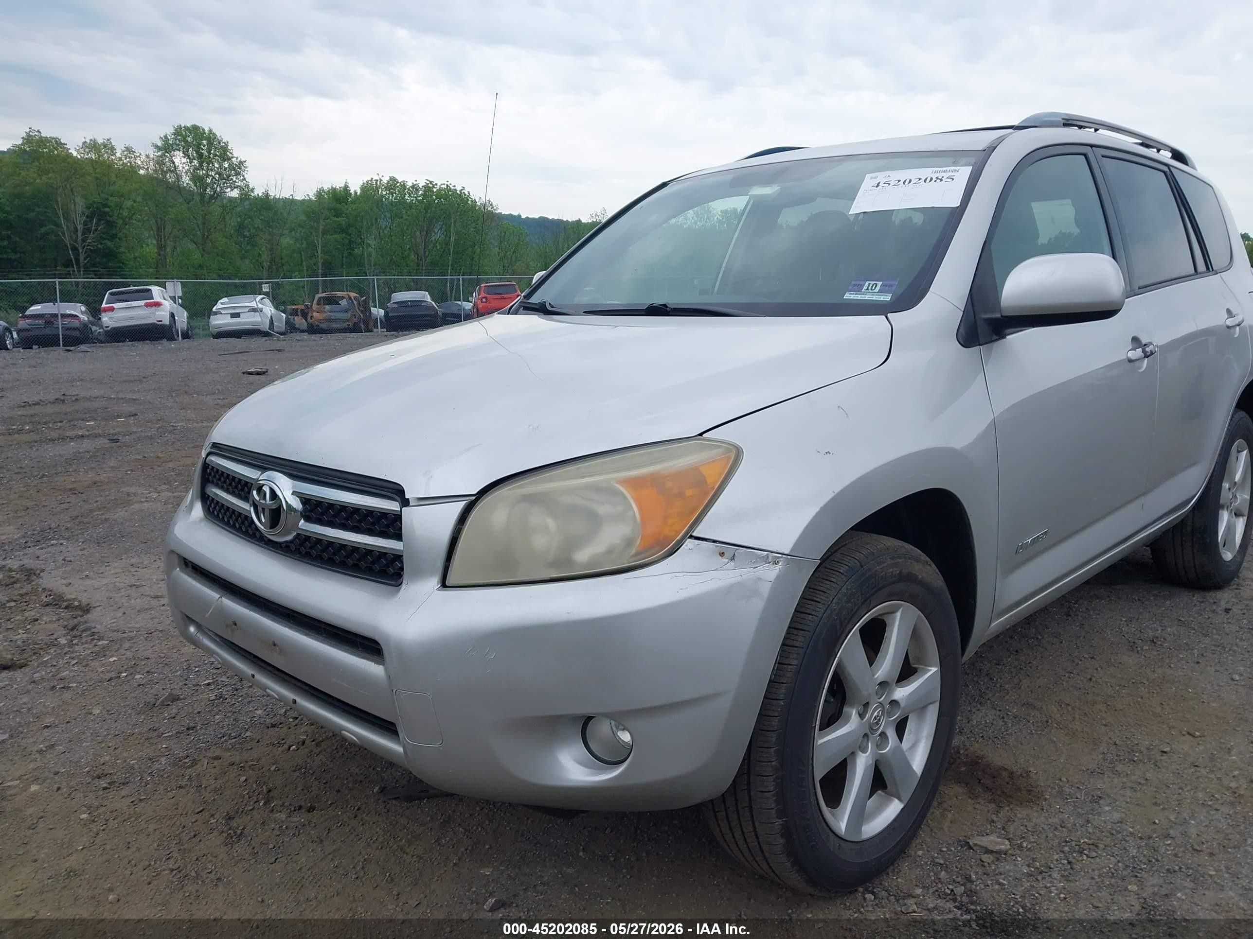 2008 Toyota Rav4 Limited Silver vin: JTMBD31V286074330