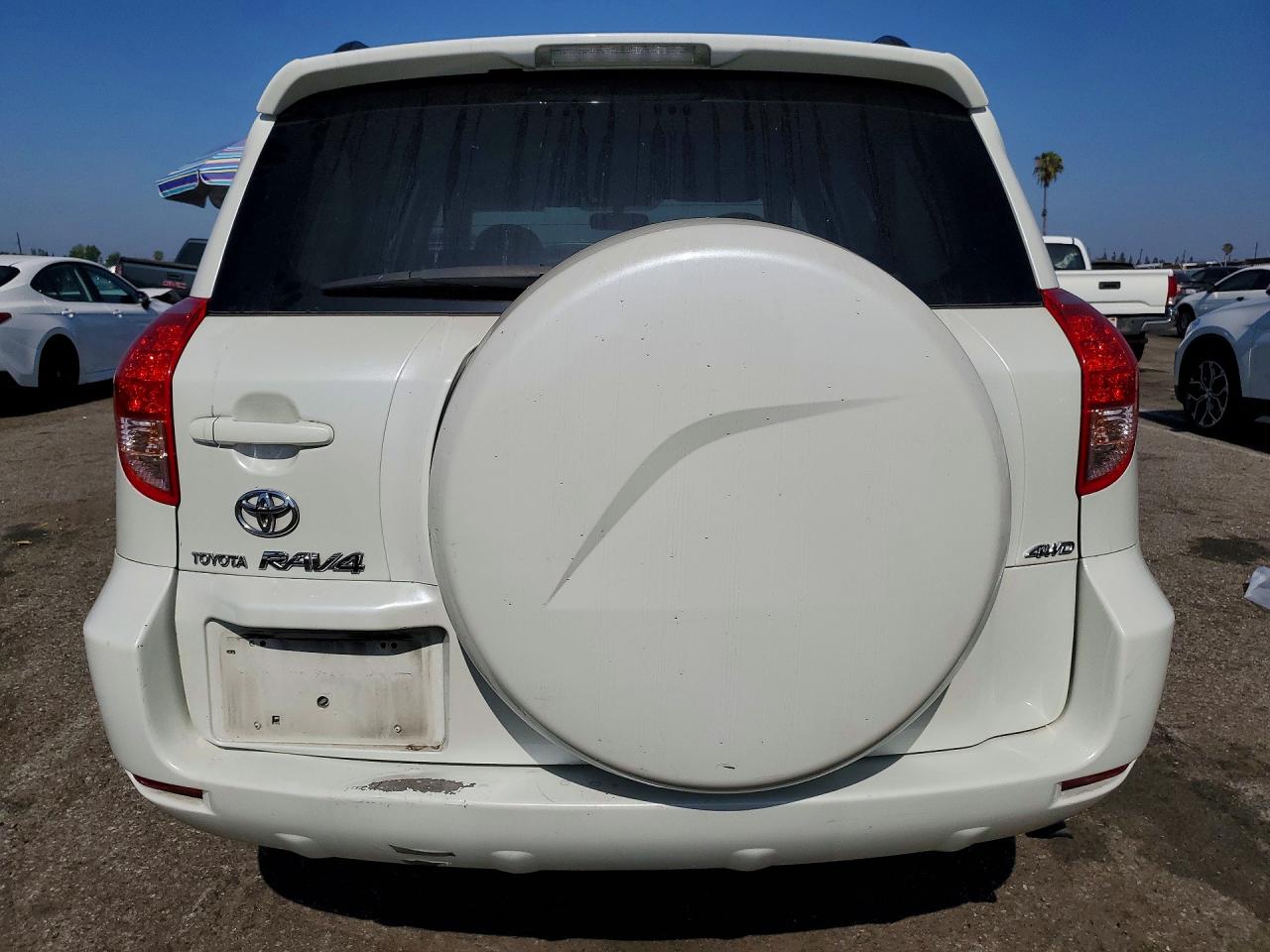 2006 Toyota Rav4 Limited White vin: JTMBD31V365043381