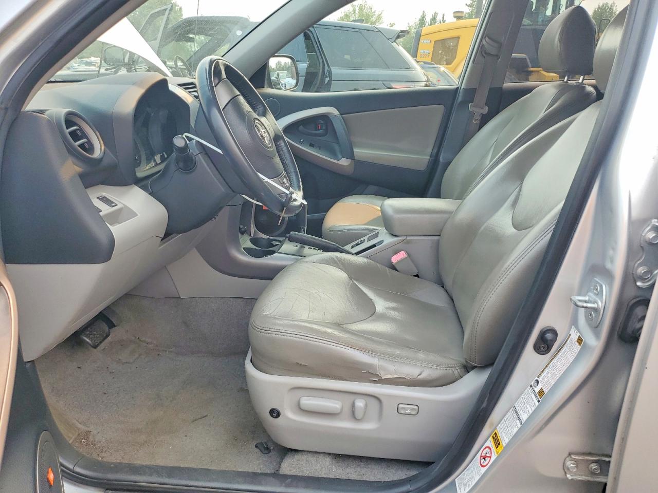 2006 Toyota Rav4 Limited Silver vin: JTMBD31V465032146
