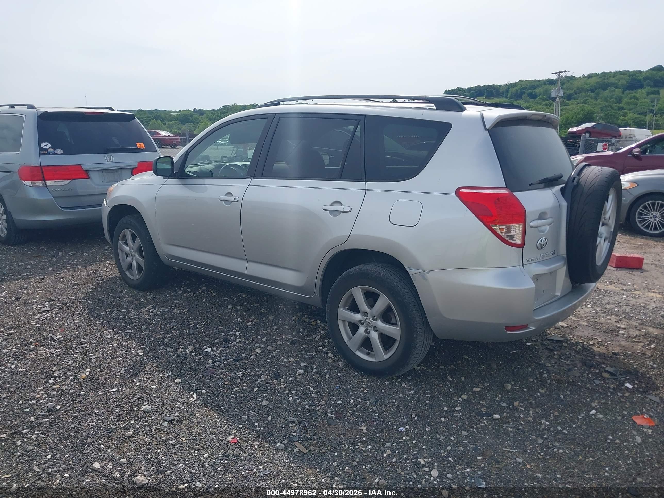 2007 Toyota Rav4 Limited Silver vin: JTMBD31V475057405