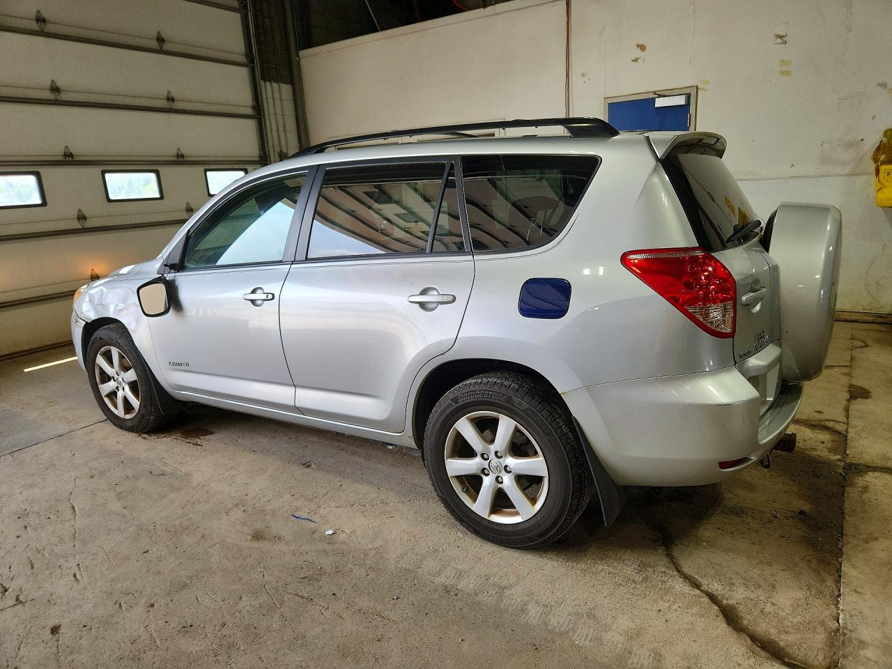 2007 Toyota Rav4 Limited Silver vin: JTMBD31V475060854