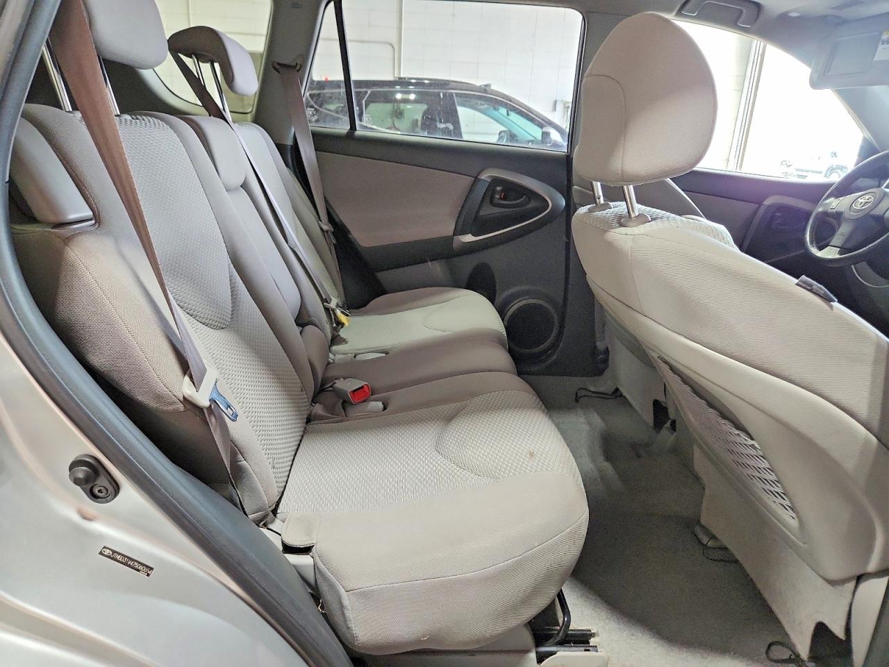 2007 Toyota Rav4 Limited Silver vin: JTMBD31V475060854