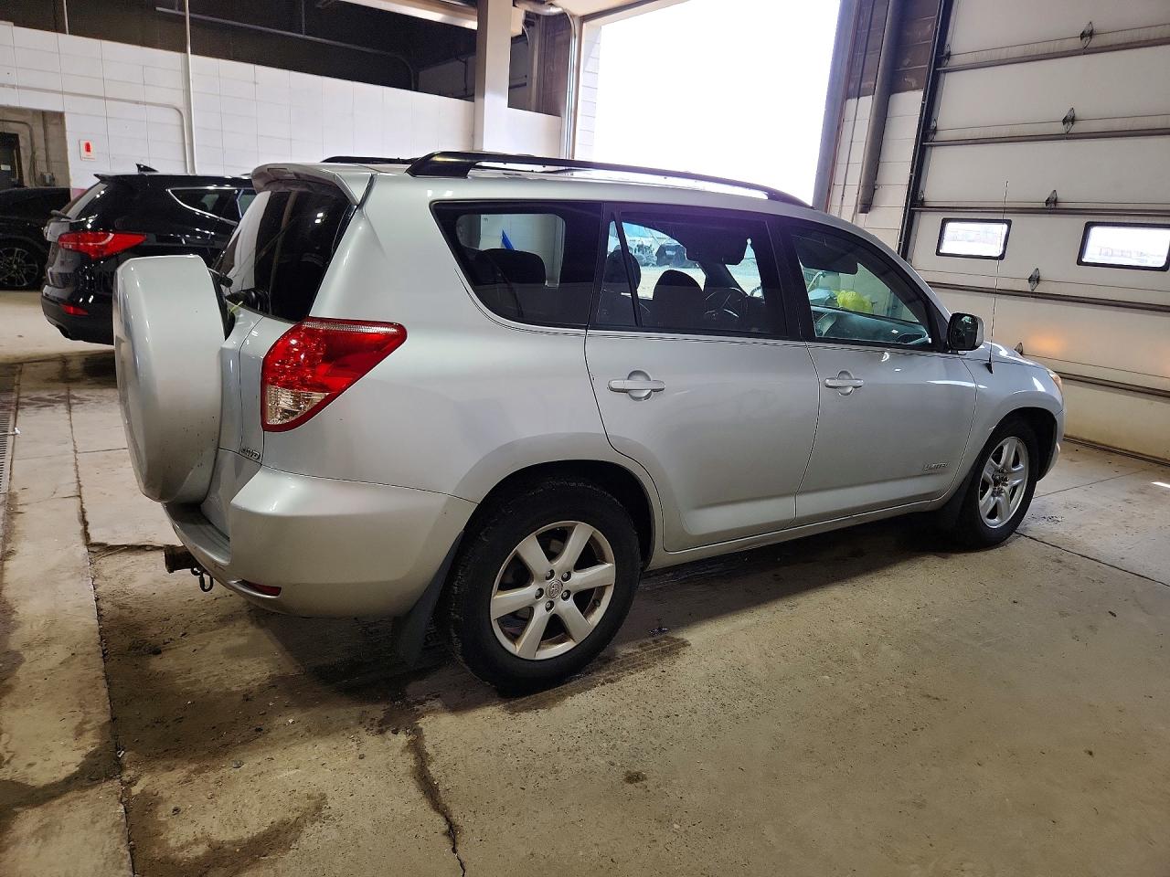 2007 Toyota Rav4 Limited Silver vin: JTMBD31V475060854