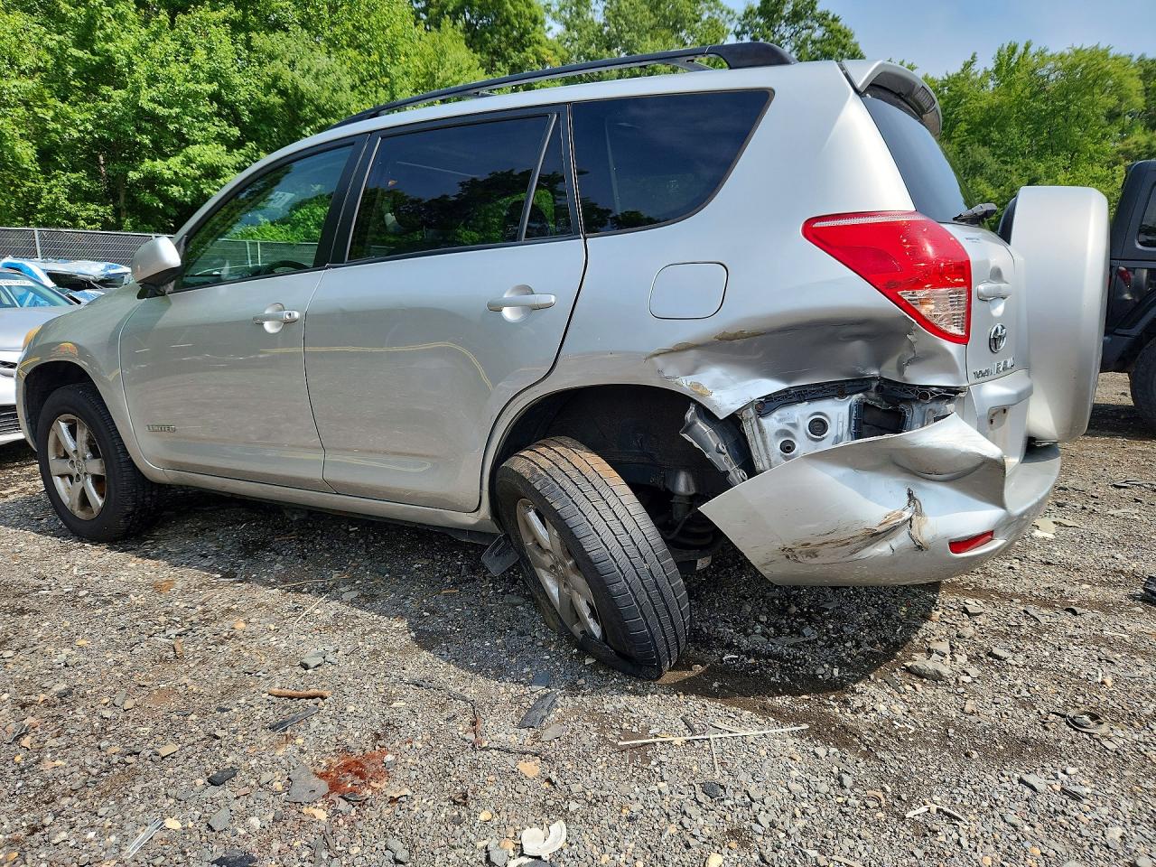 2007 Toyota Rav4 Limited Silver vin: JTMBD31V476045975
