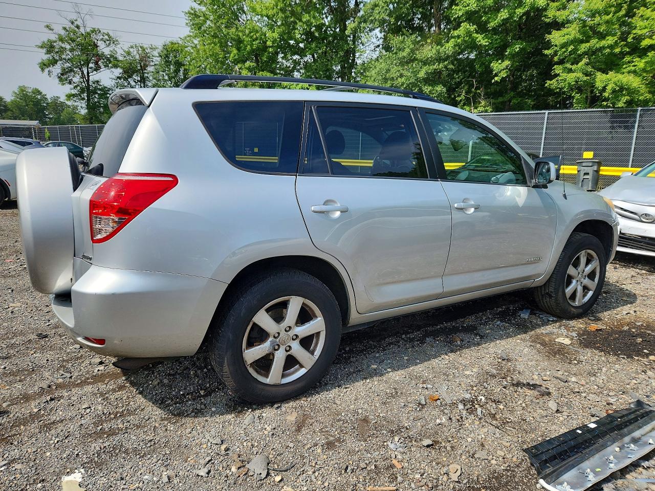 2007 Toyota Rav4 Limited Silver vin: JTMBD31V476045975
