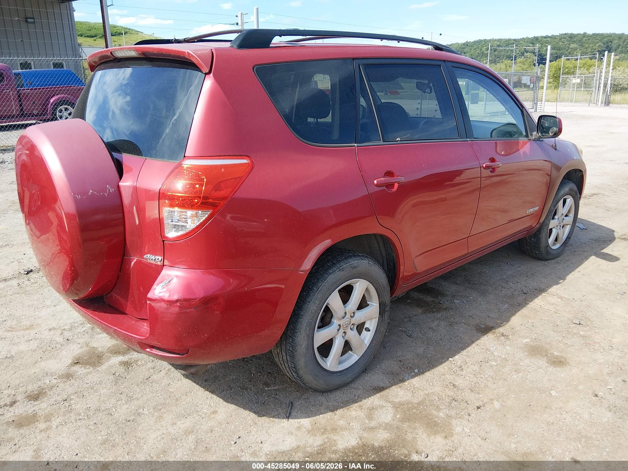 2008 Toyota Rav4 Limited Red vin: JTMBD31V485125008