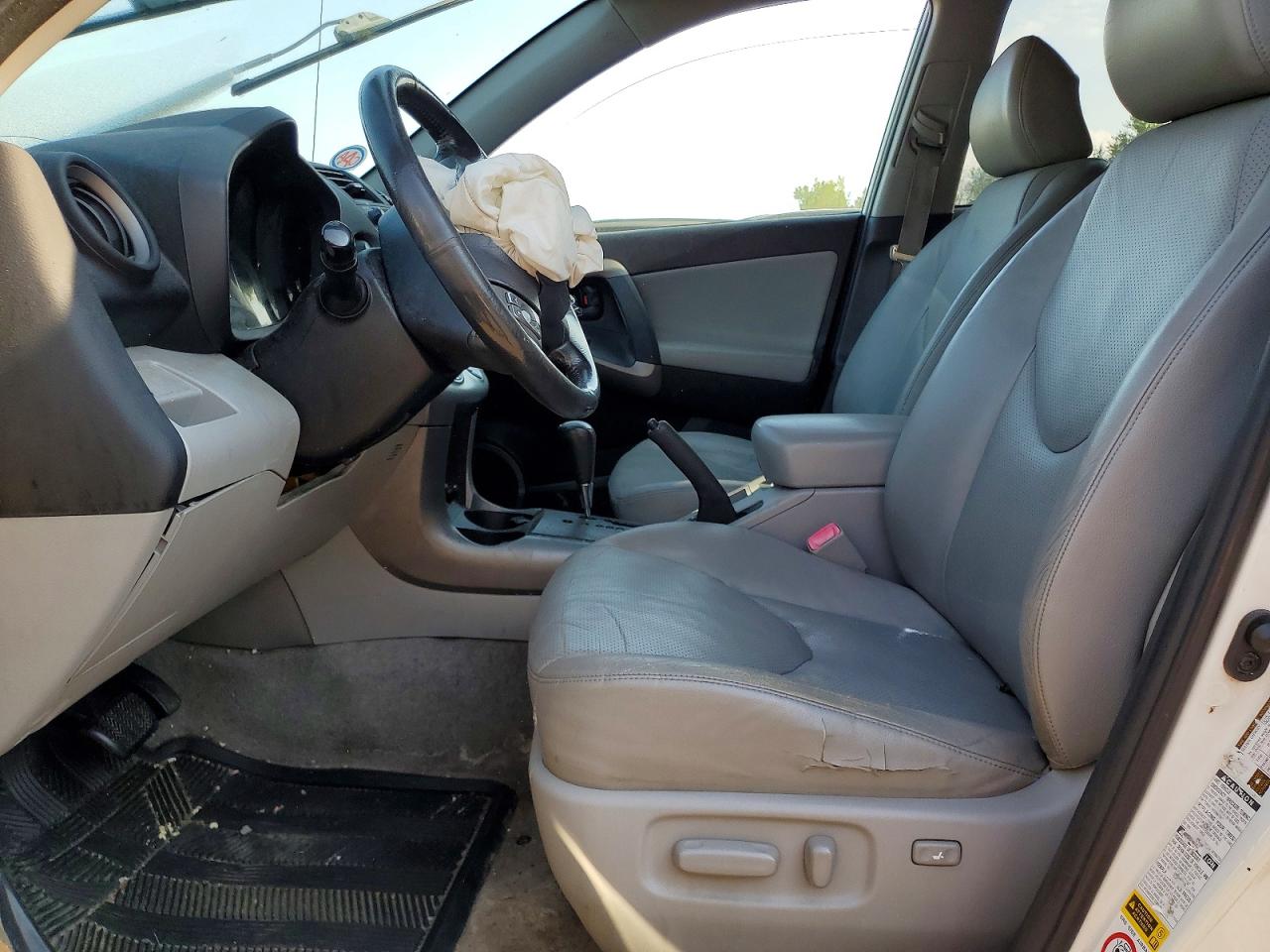2008 Toyota Rav4 Limited White vin: JTMBD31V485129320