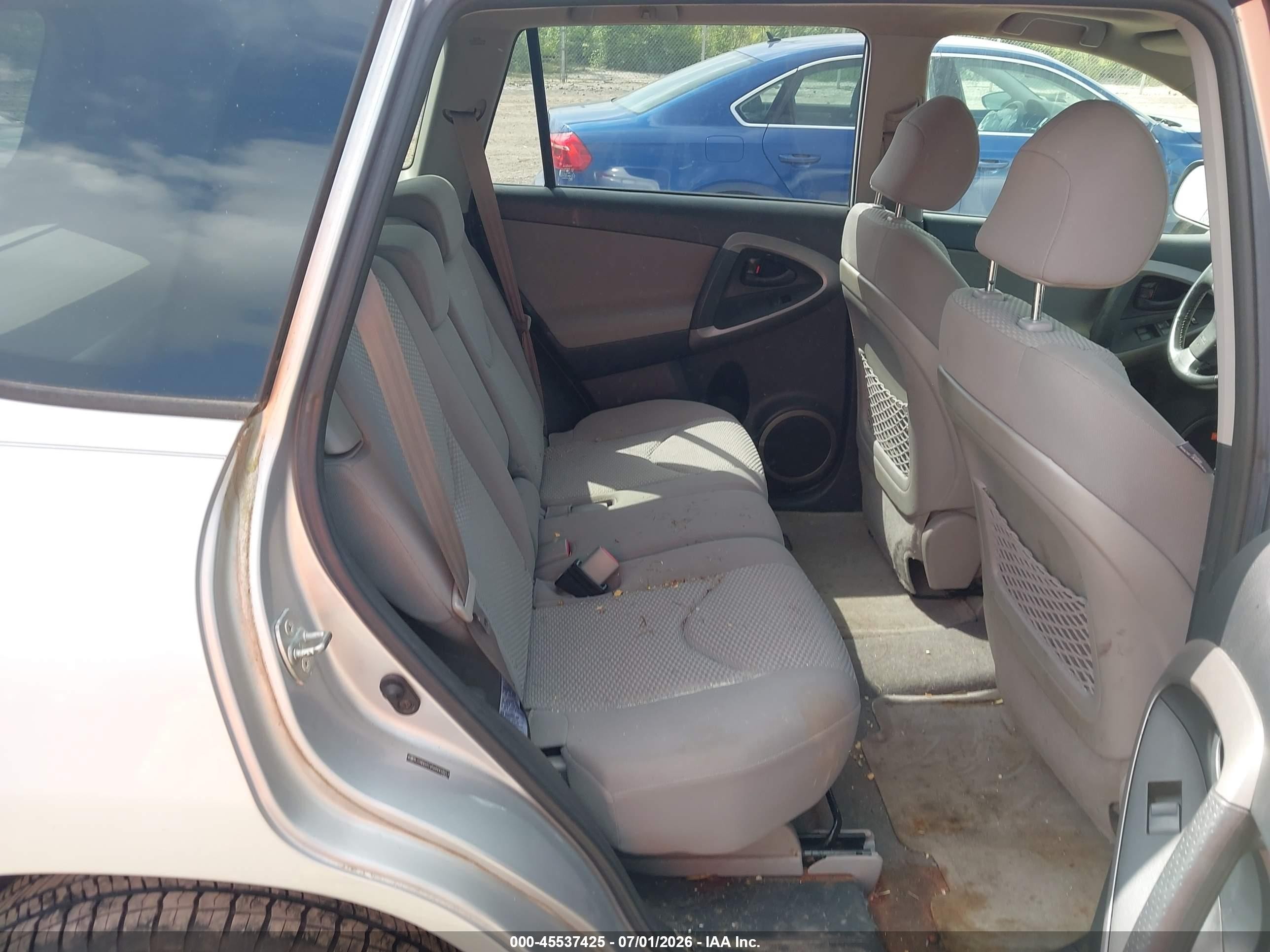 2006 Toyota Rav4 Limited Silver vin: JTMBD31V565003917