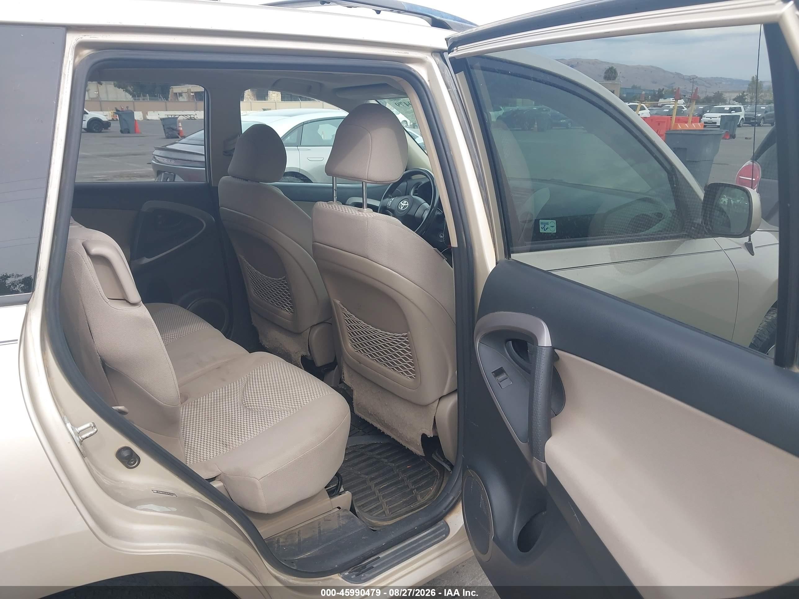 2007 Toyota Rav4 Limited Gold vin: JTMBD31V575101282